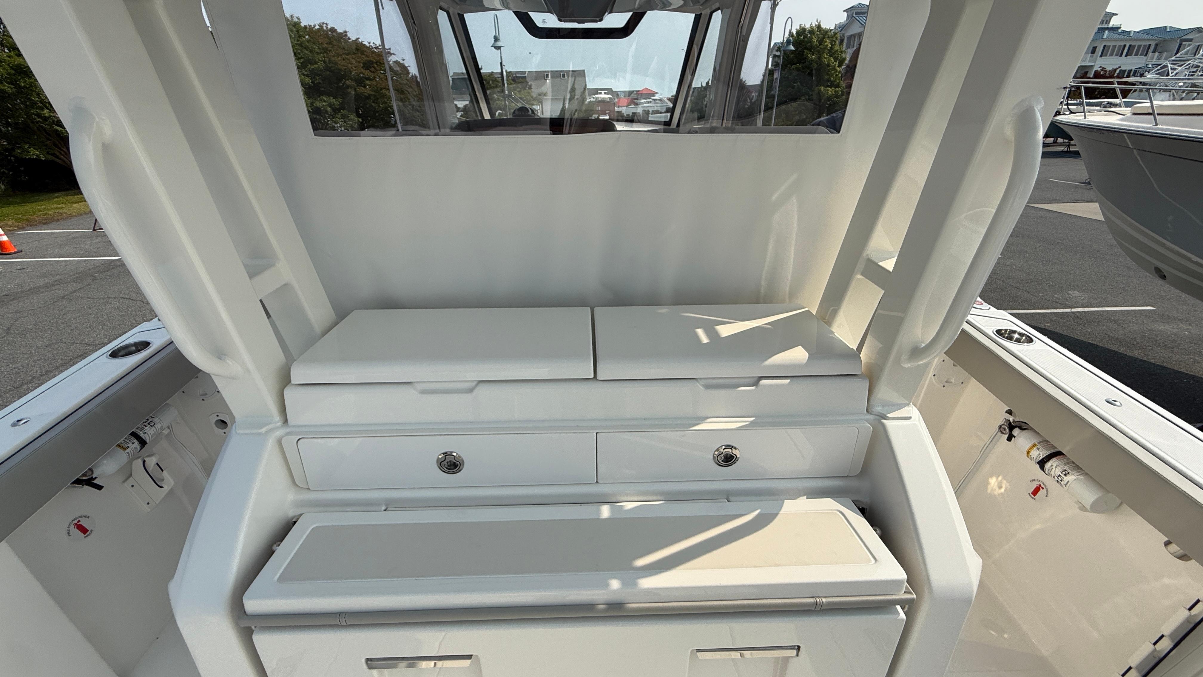 2025 Pursuit S 328 Sport-32