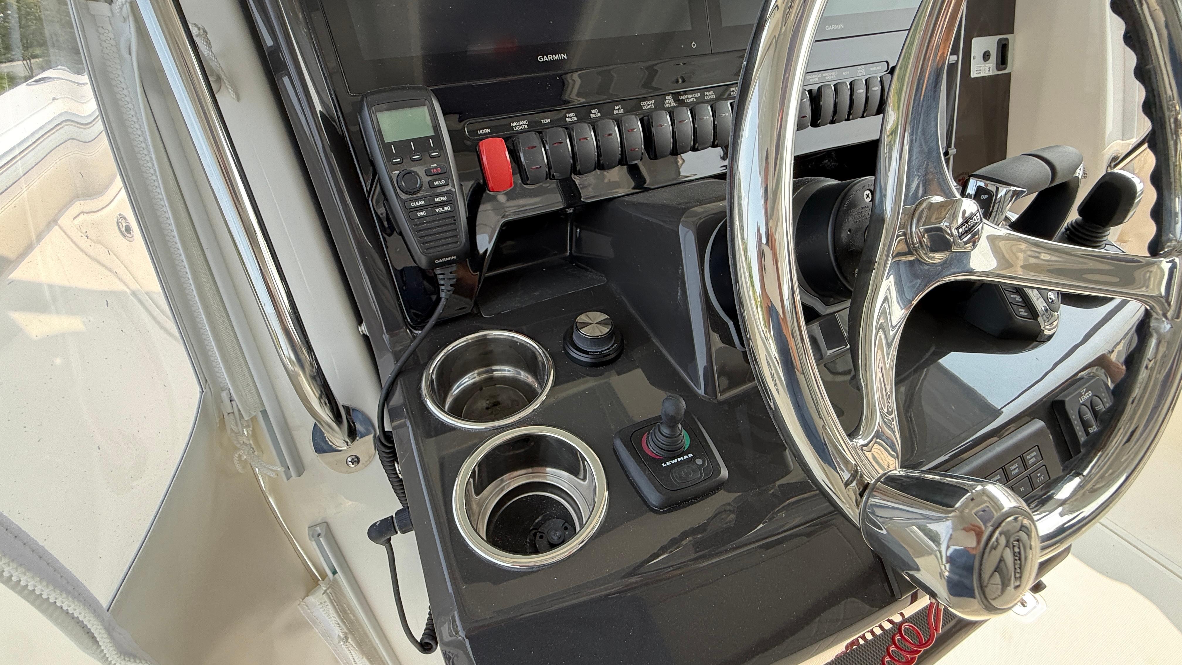 2025 Pursuit S 328 Sport-46