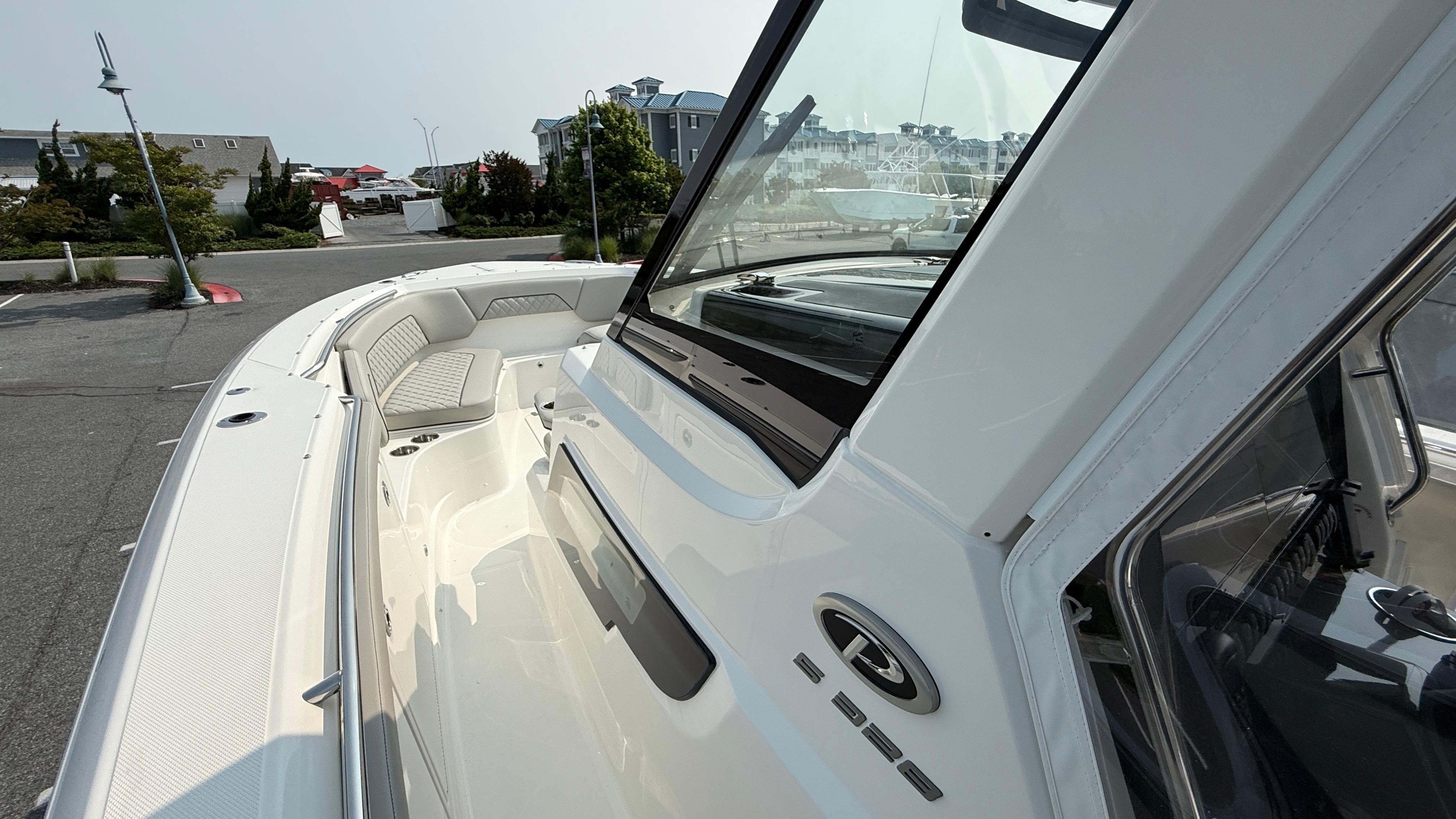 2025 Pursuit S 328 Sport-59