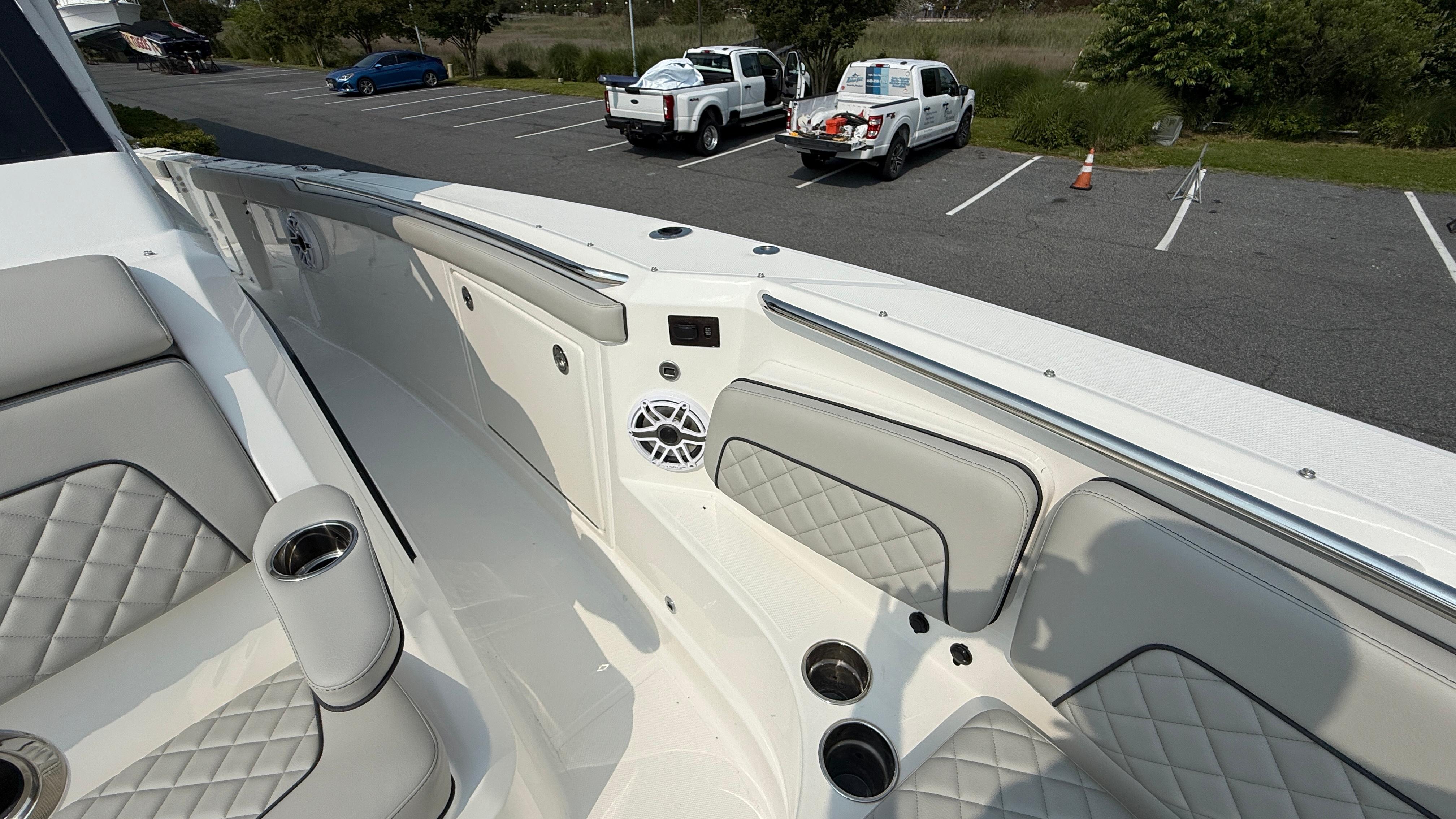 2025 Pursuit S 328 Sport-62