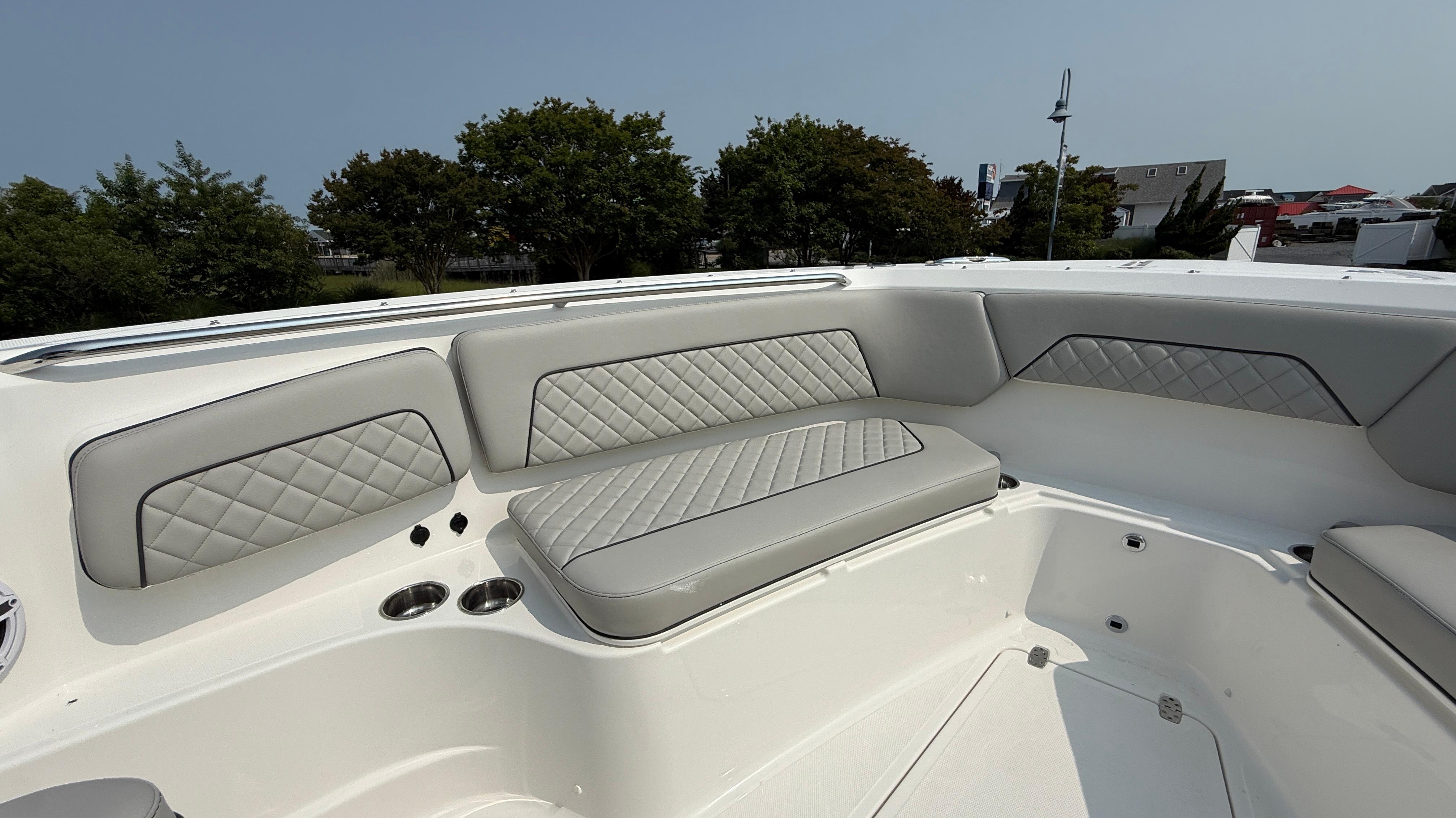 2025 Pursuit S 328 Sport-67