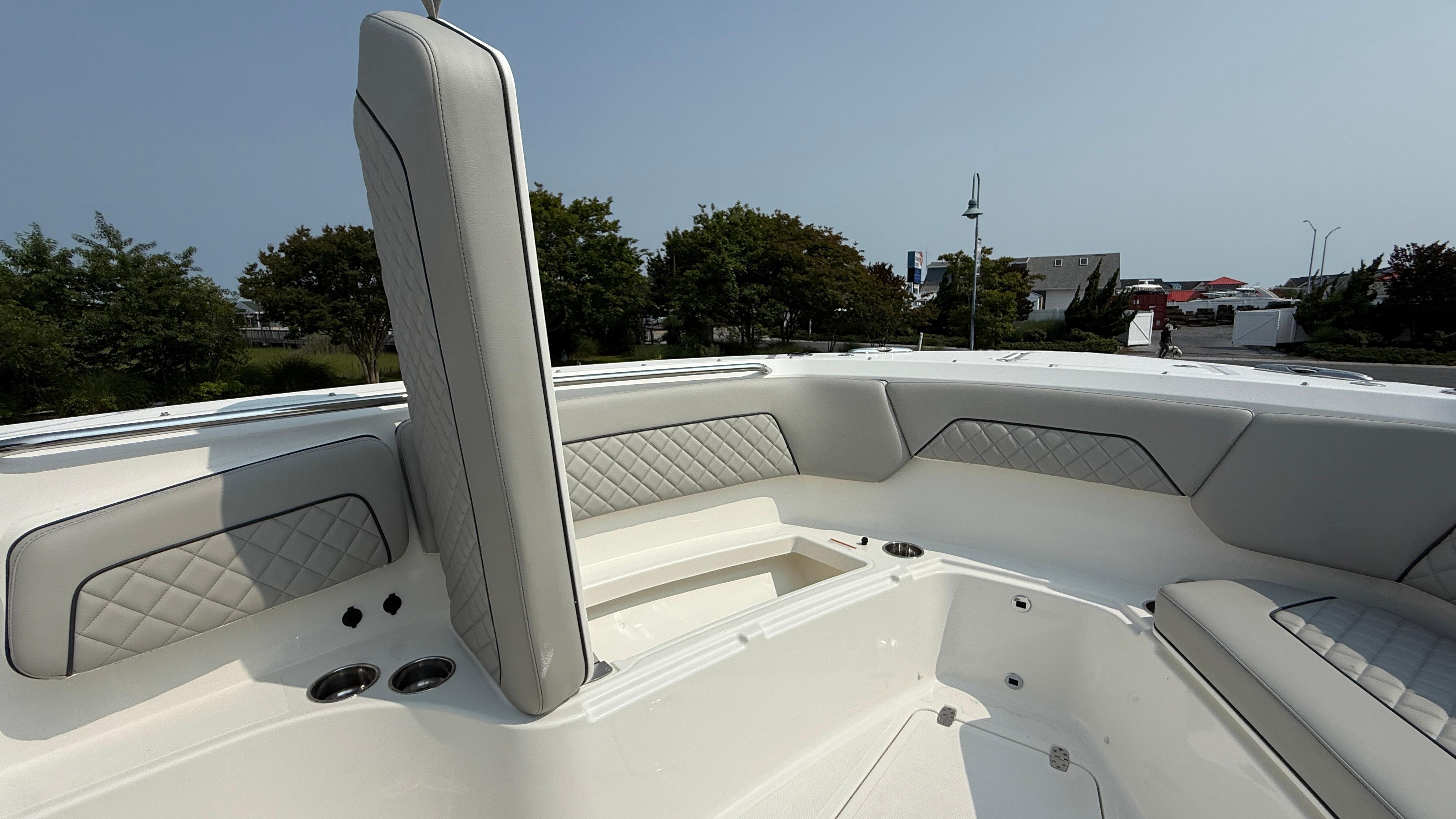 2025 Pursuit S 328 Sport-68