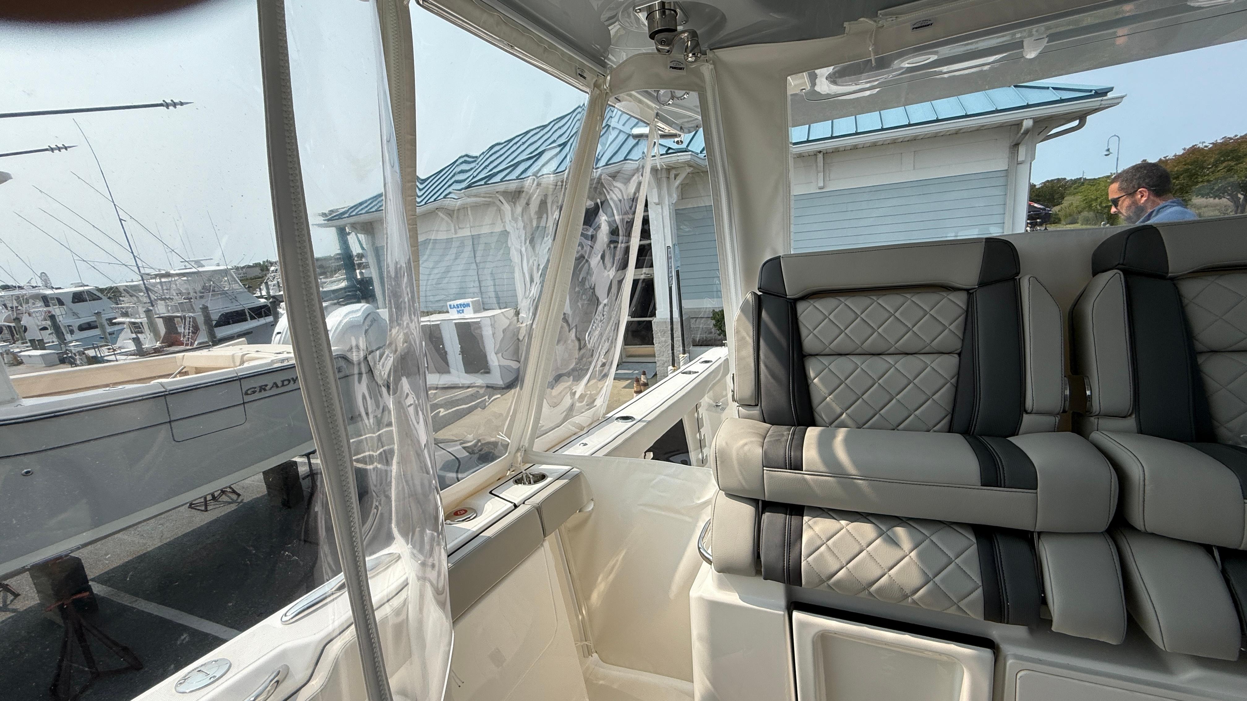 2025 Pursuit S 328 Sport-81