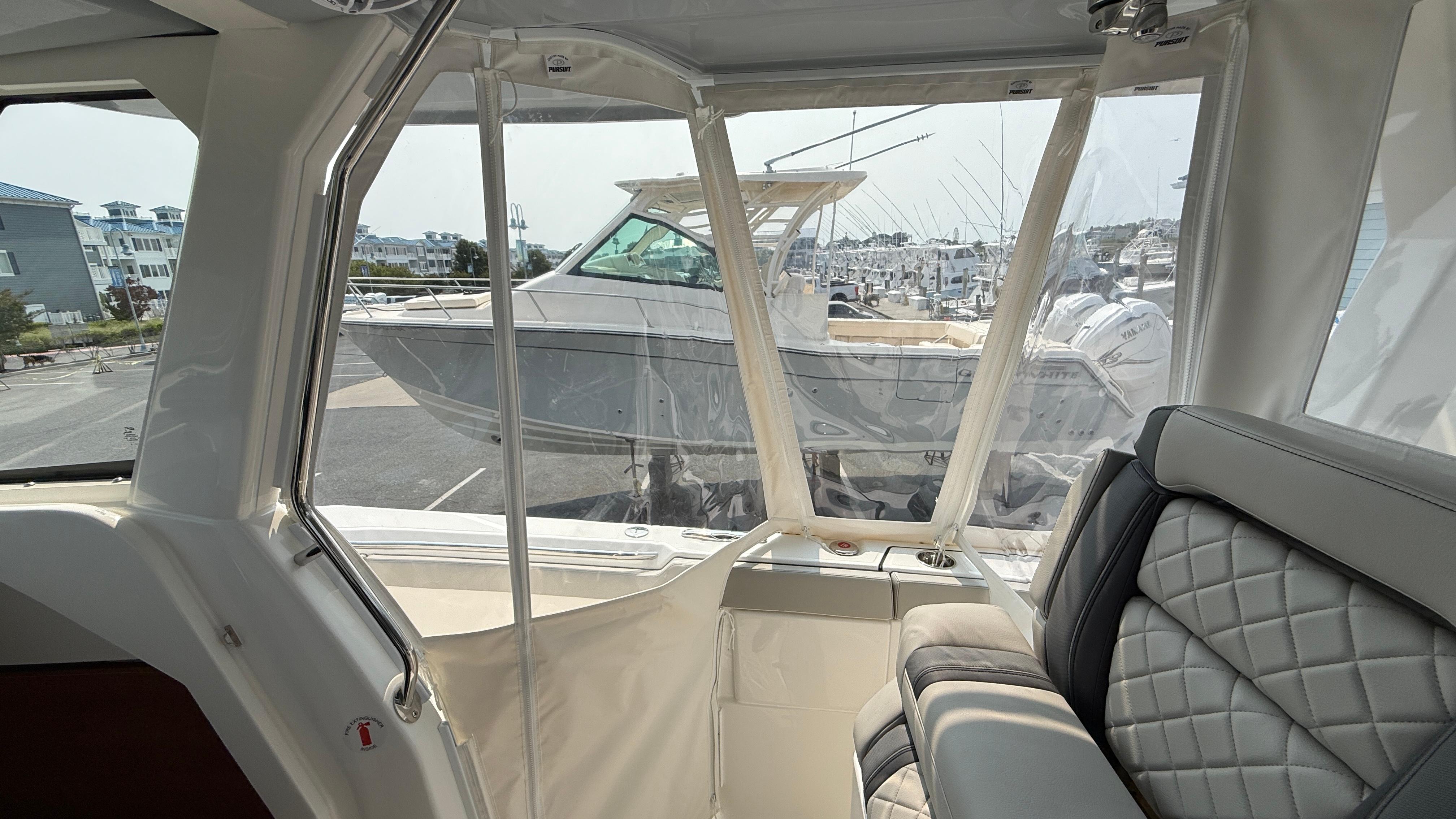 2025 Pursuit S 328 Sport-83