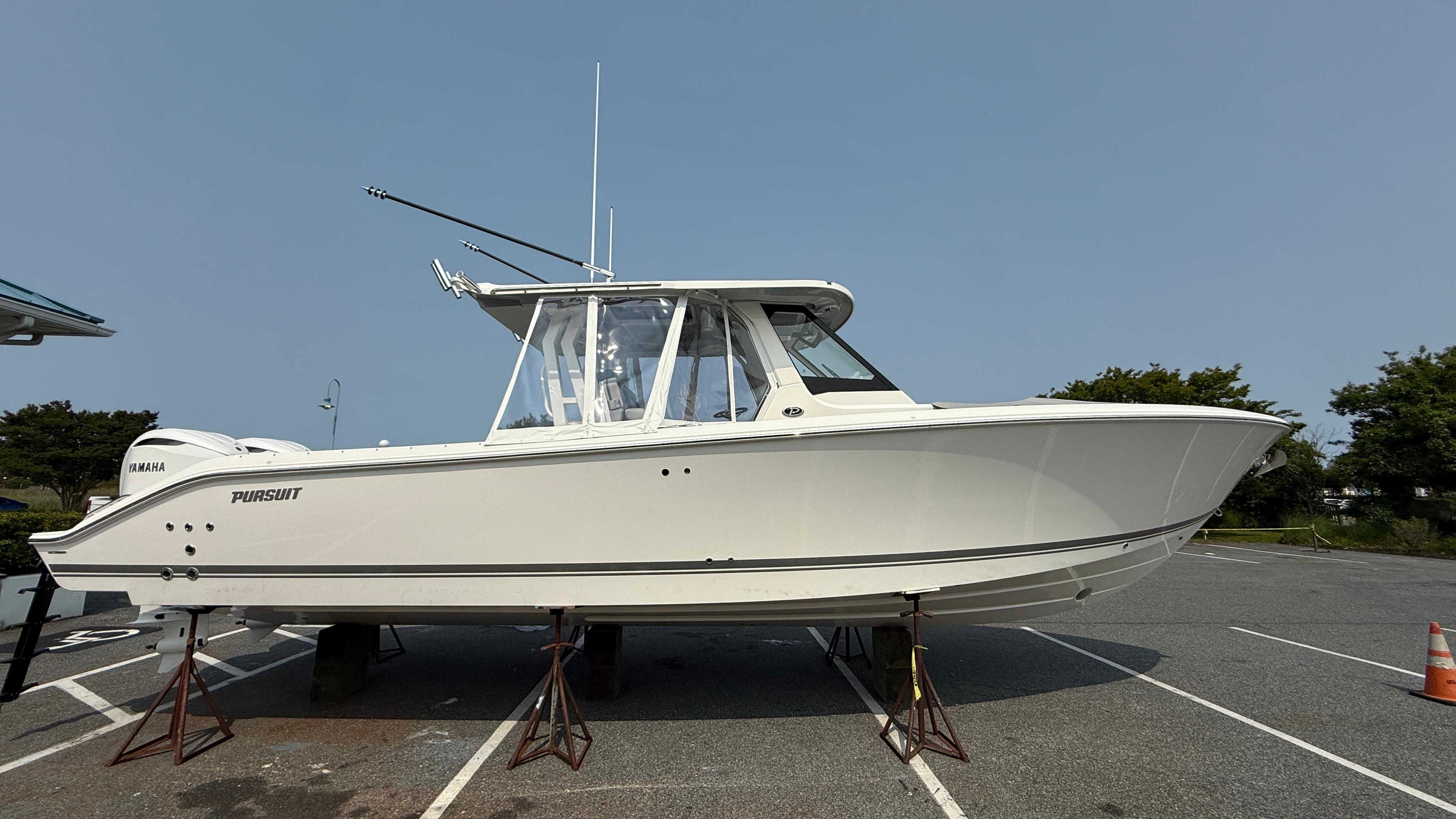 2025 Pursuit S 328 Sport-86