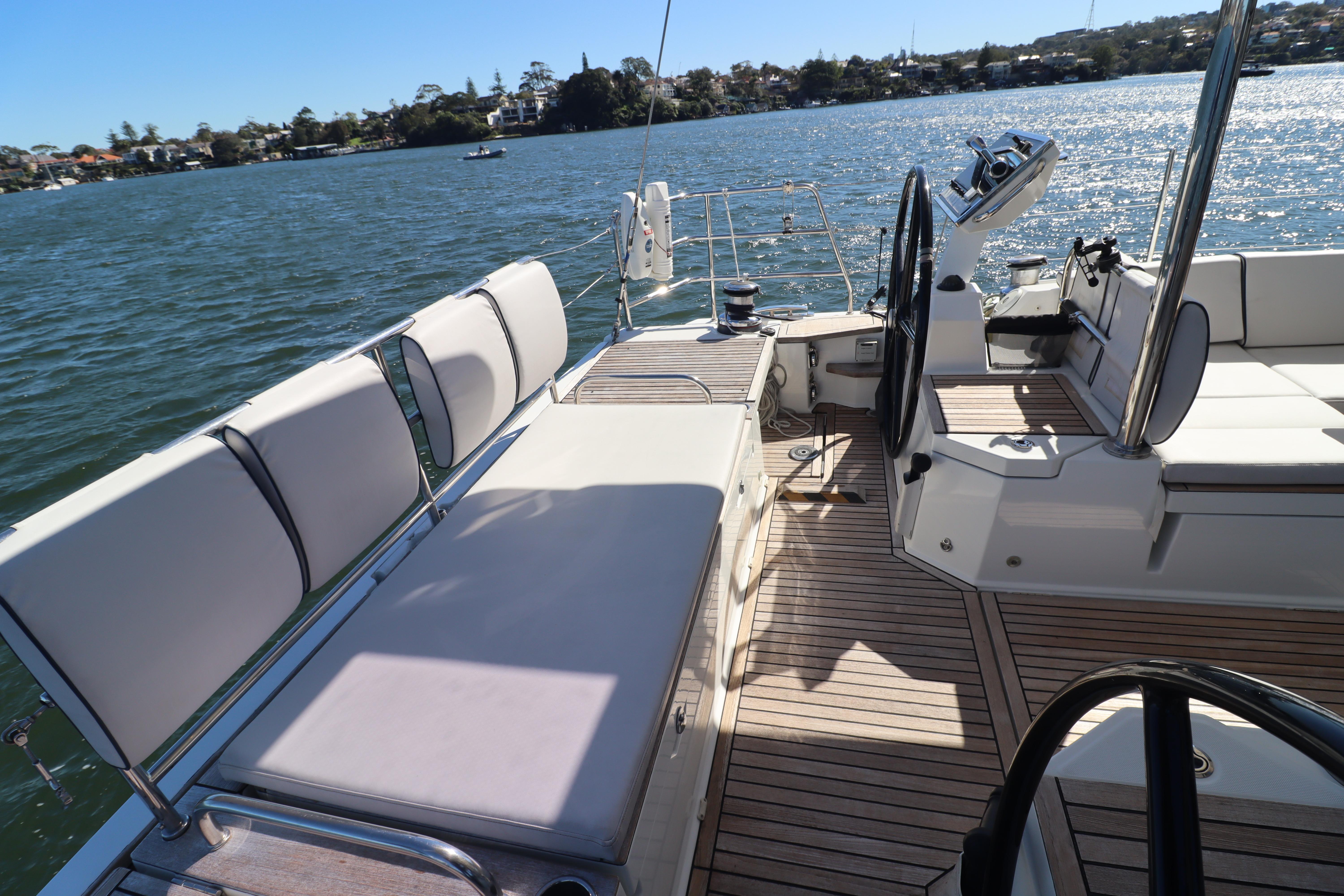 Yacht Photos Pics