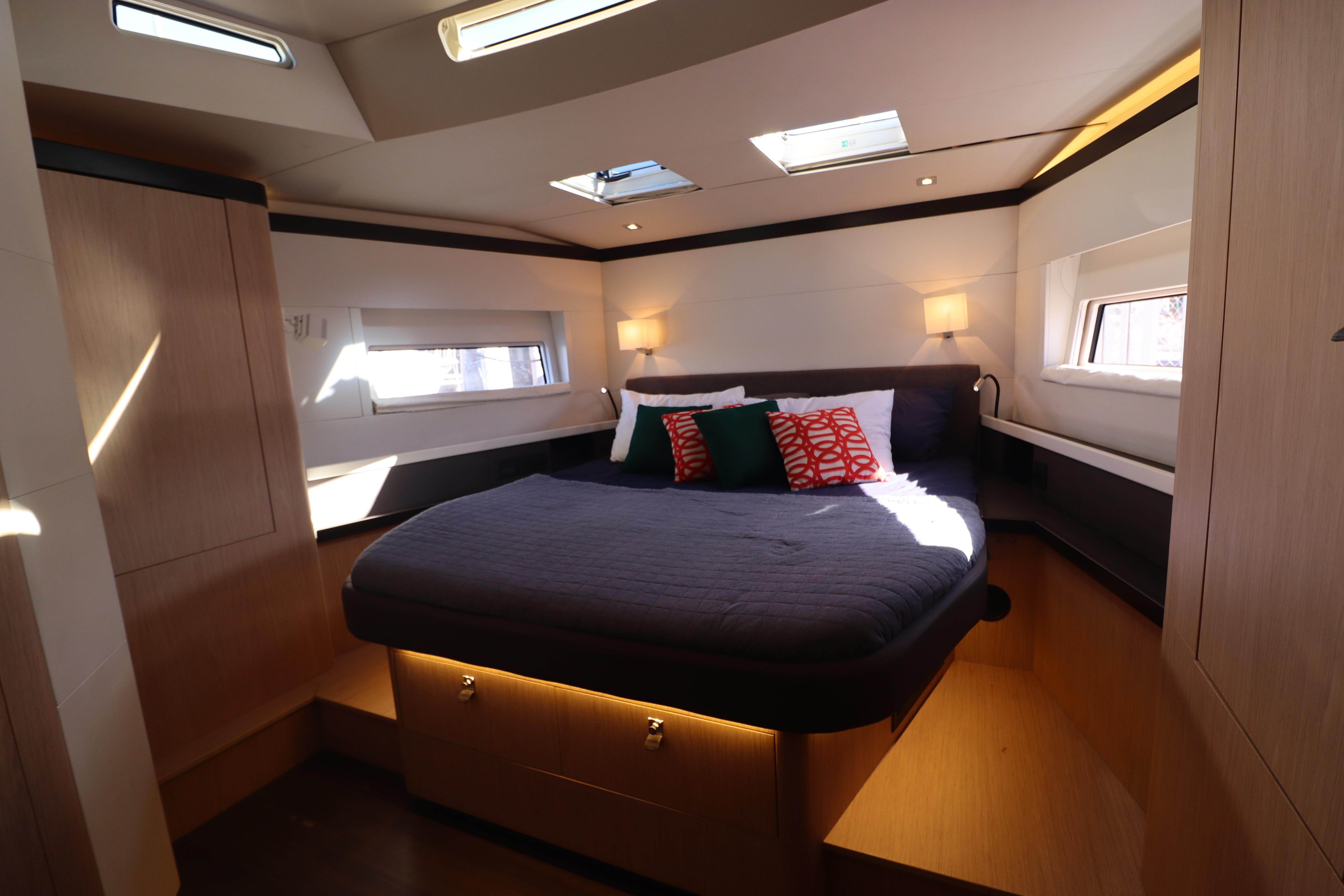Yacht Photos Pics