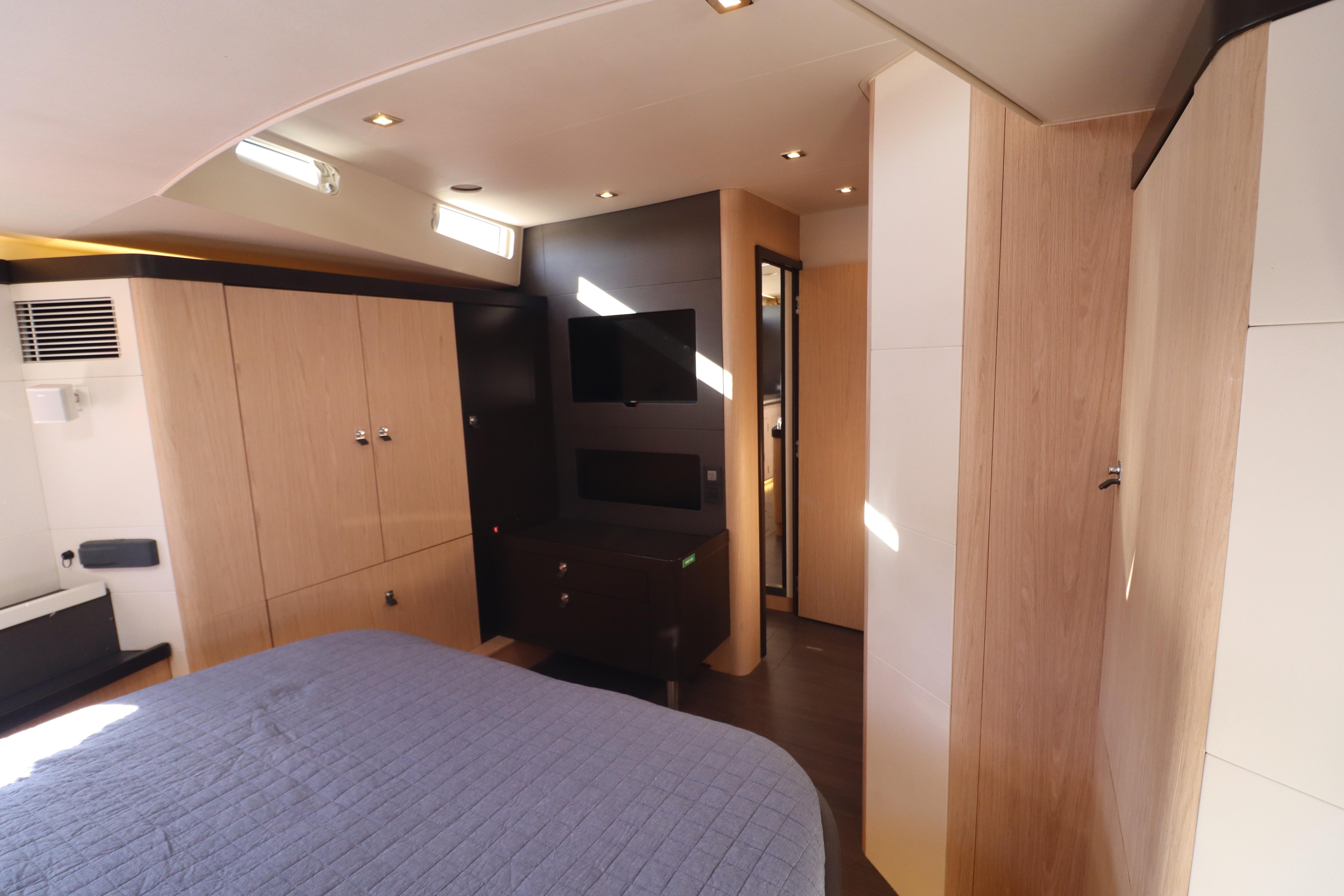 Yacht Photos Pics