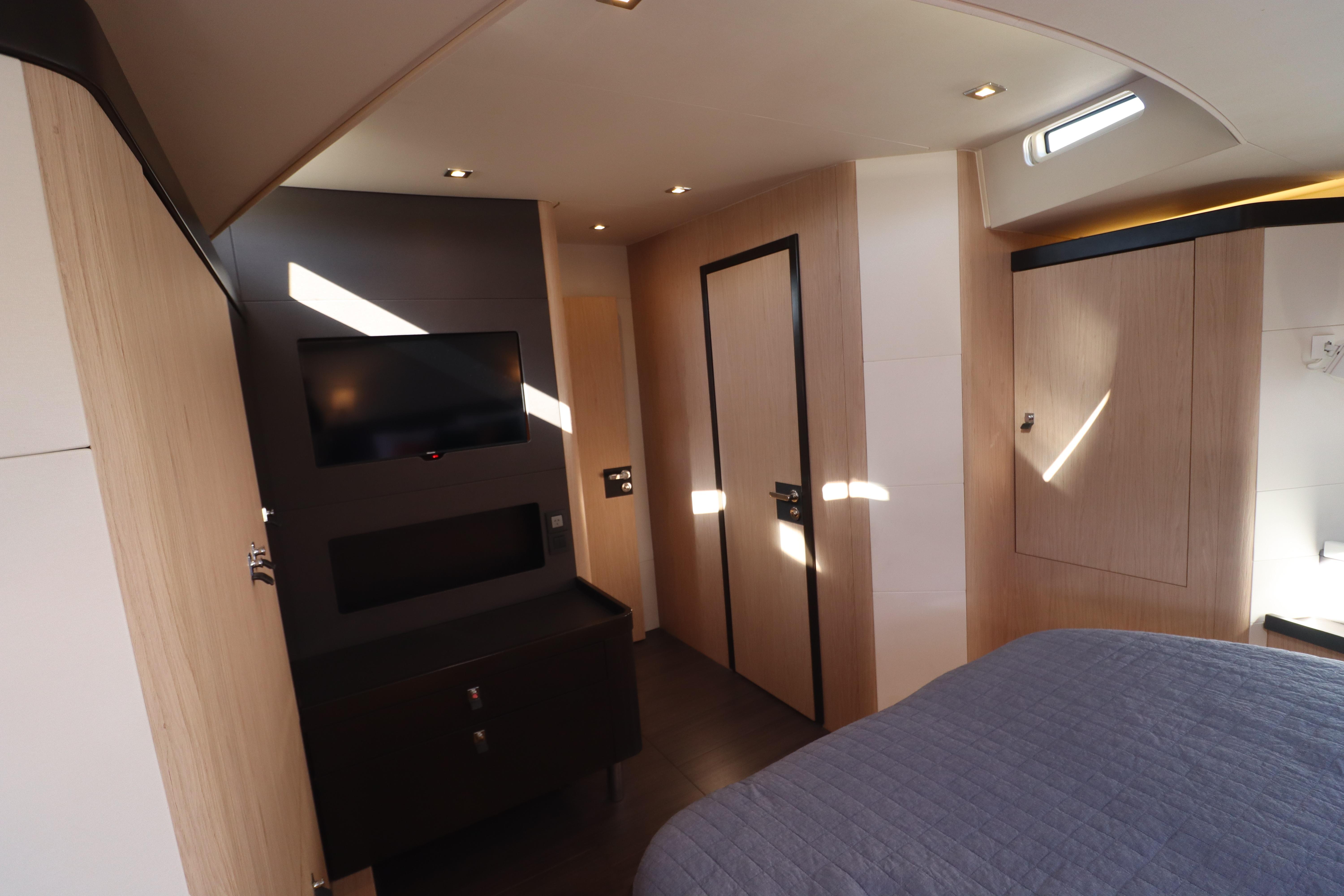 Yacht Photos Pics