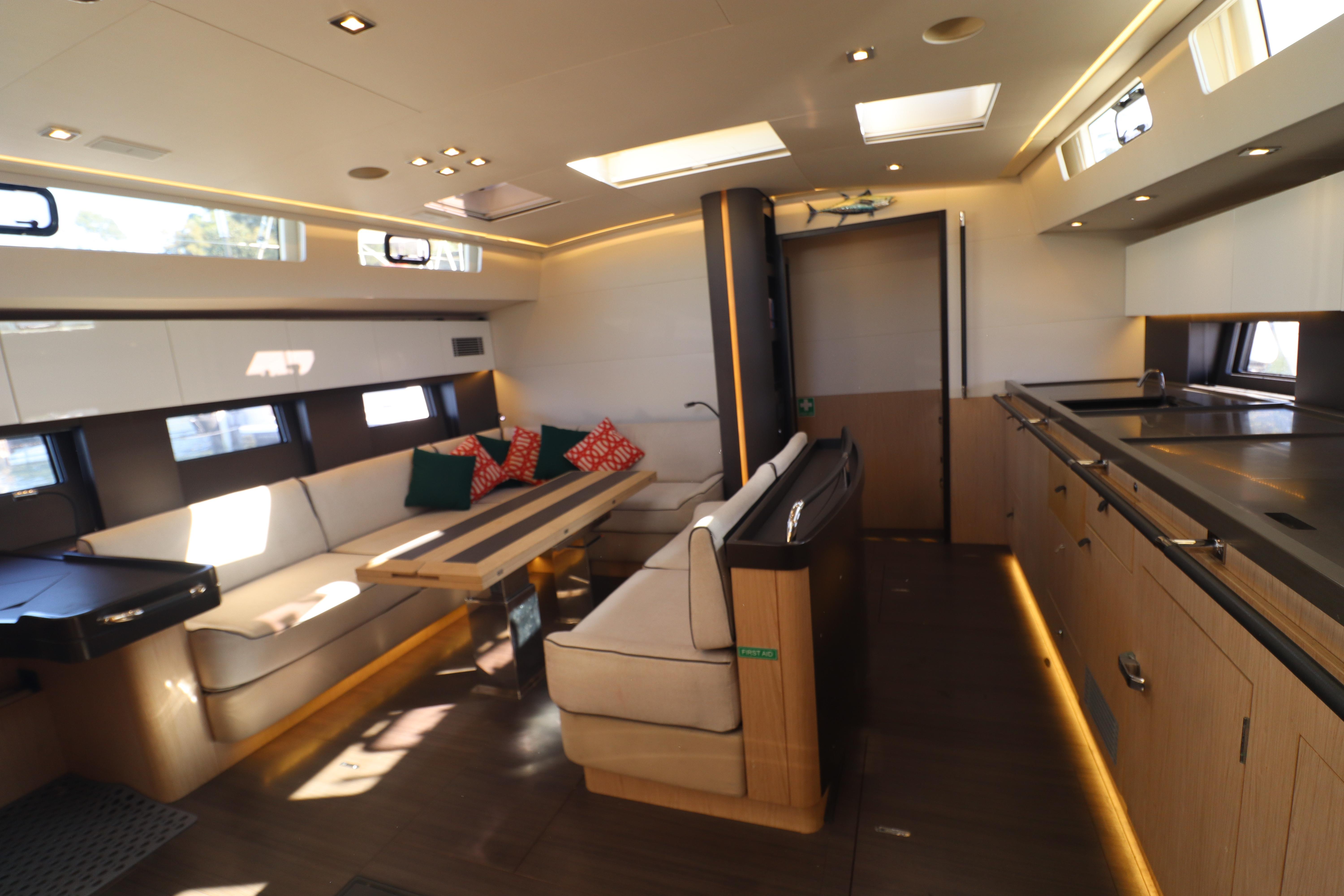 Yacht Photos Pics