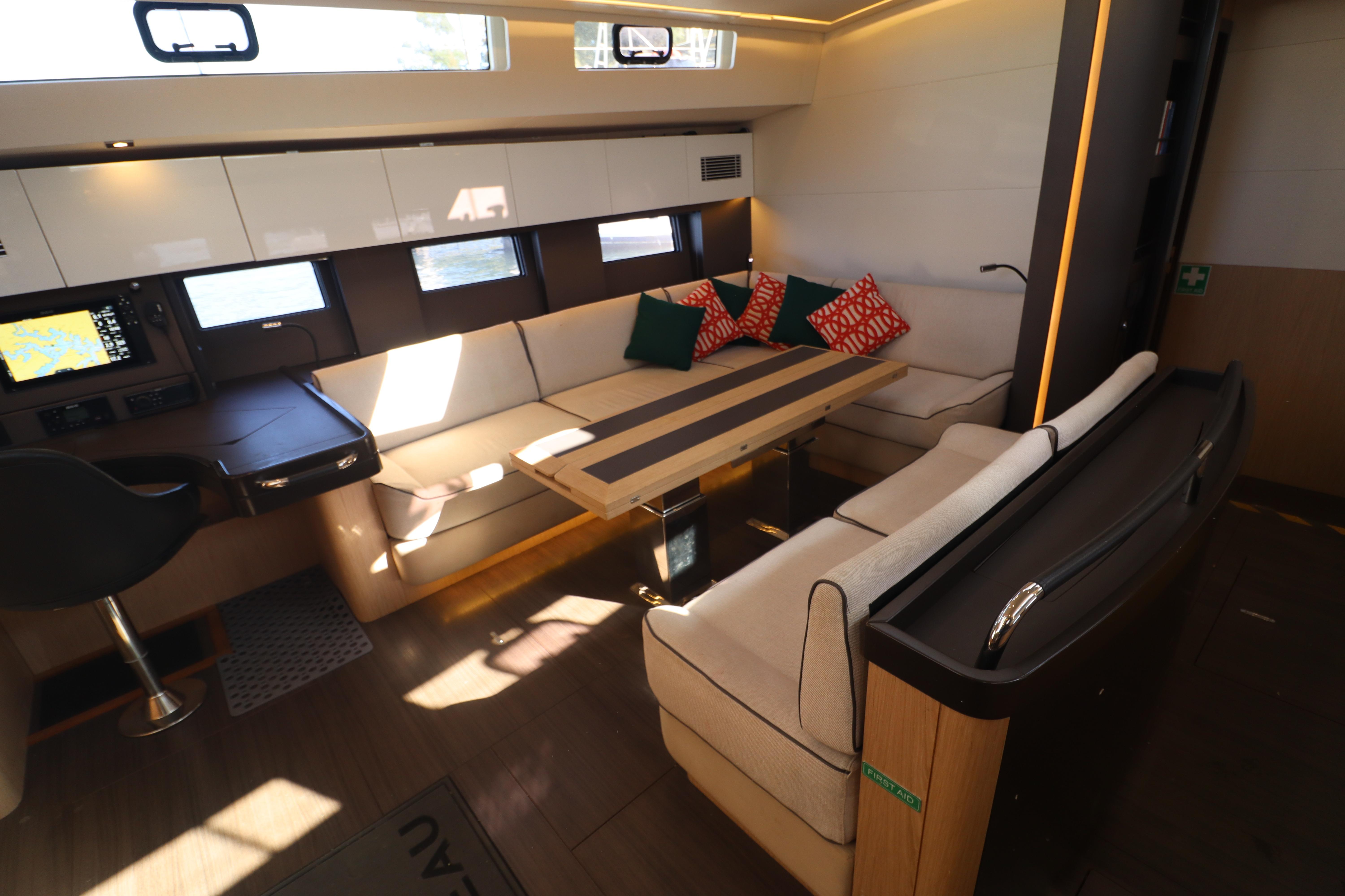 Yacht Photos Pics