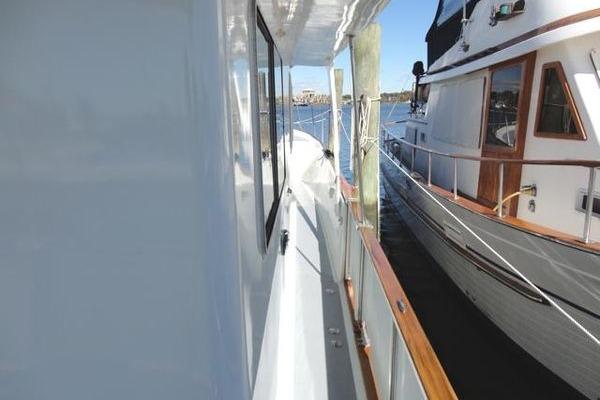 1985 Pearson 43 Trawler-54