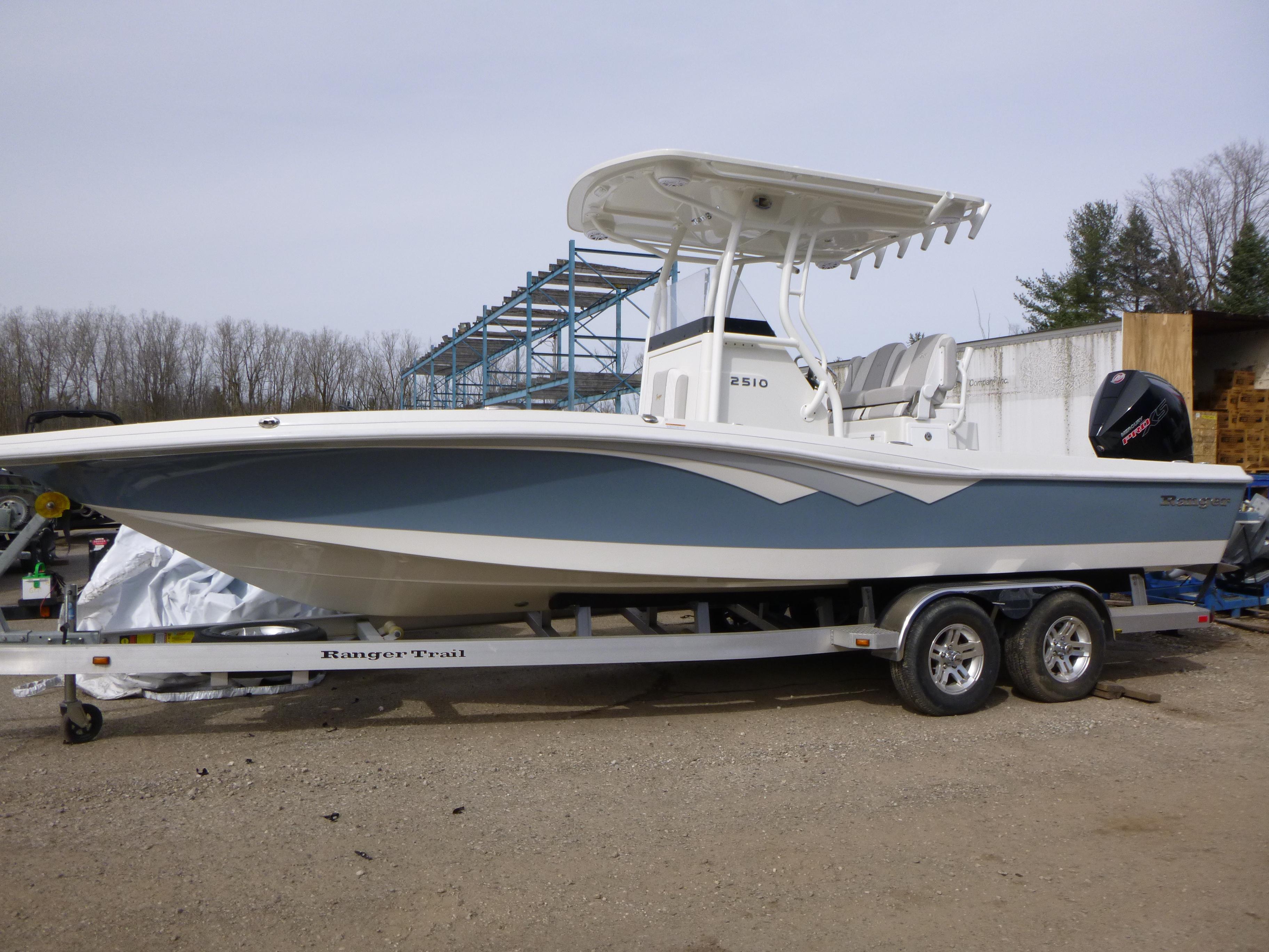 2022 Ranger 2510 Bay Gallery