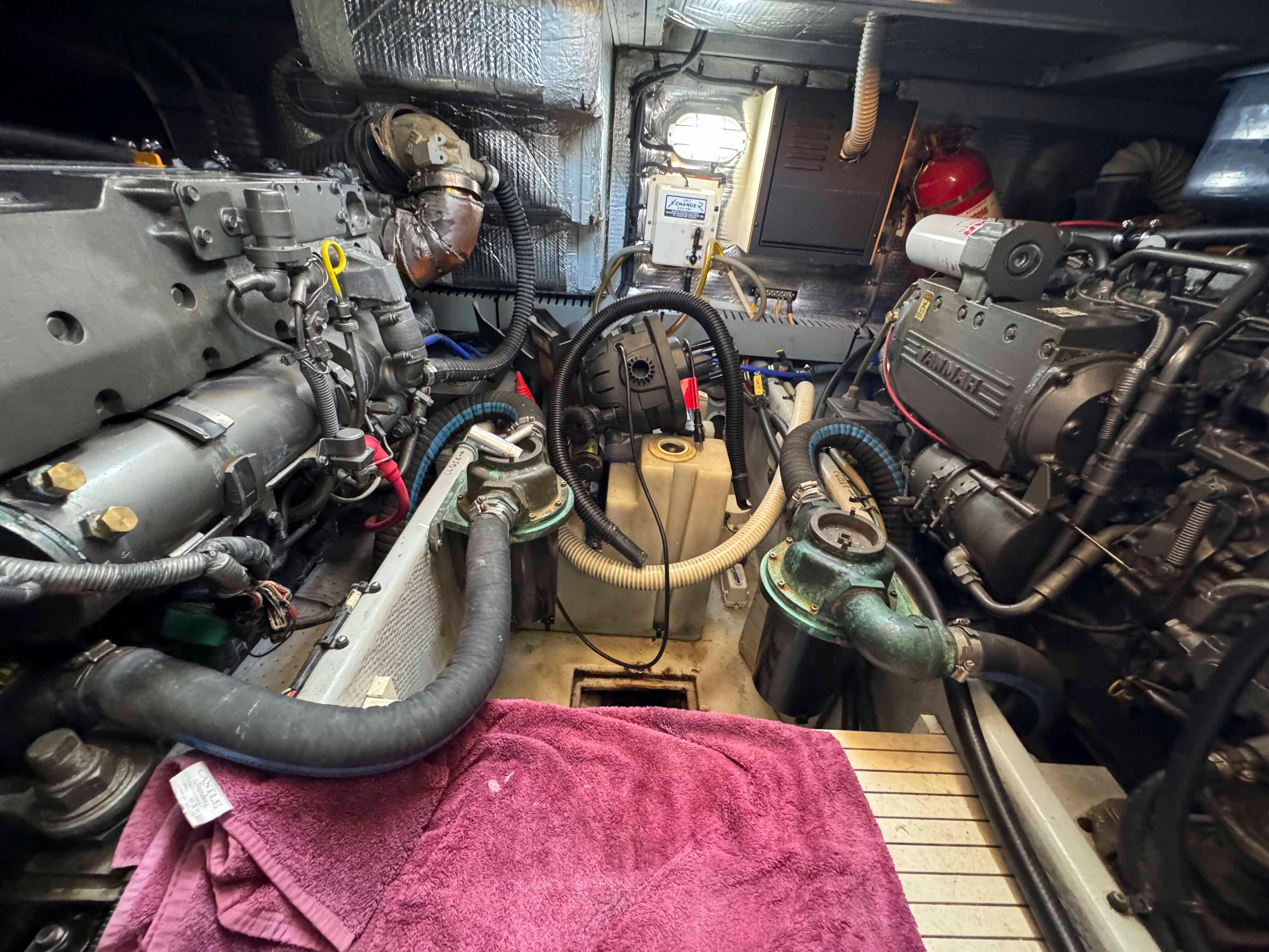  Knot 10 Yacht Sales