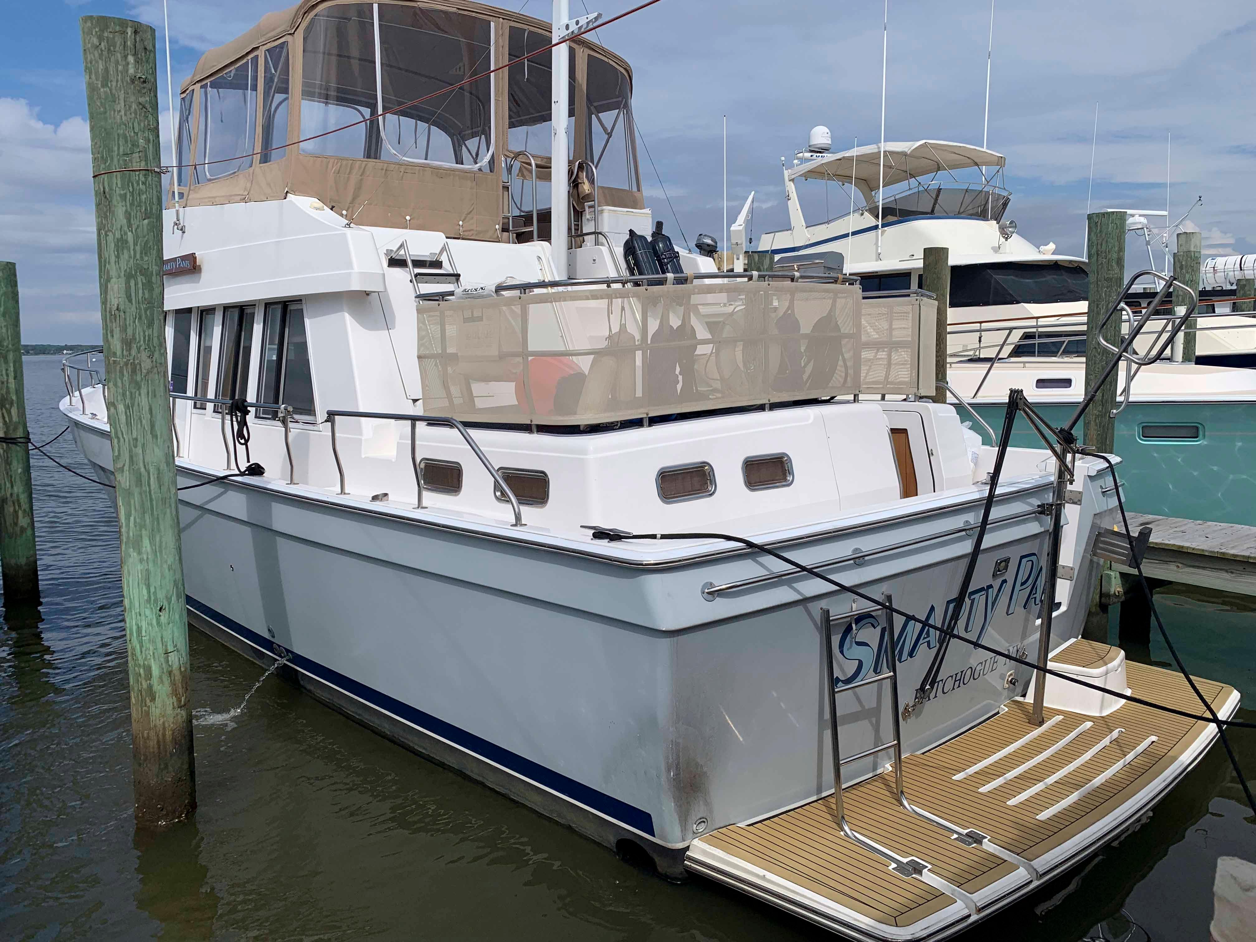  Knot 10 Yacht Sales
