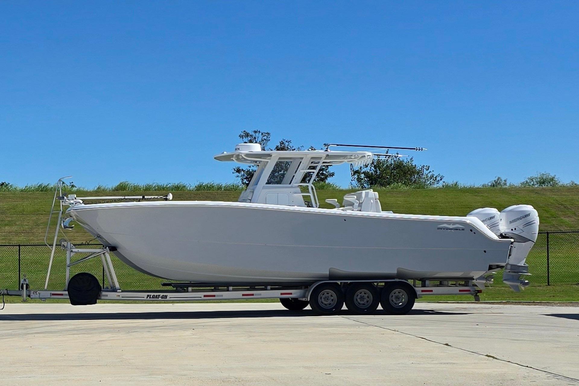 Invincible 33 Catamaran