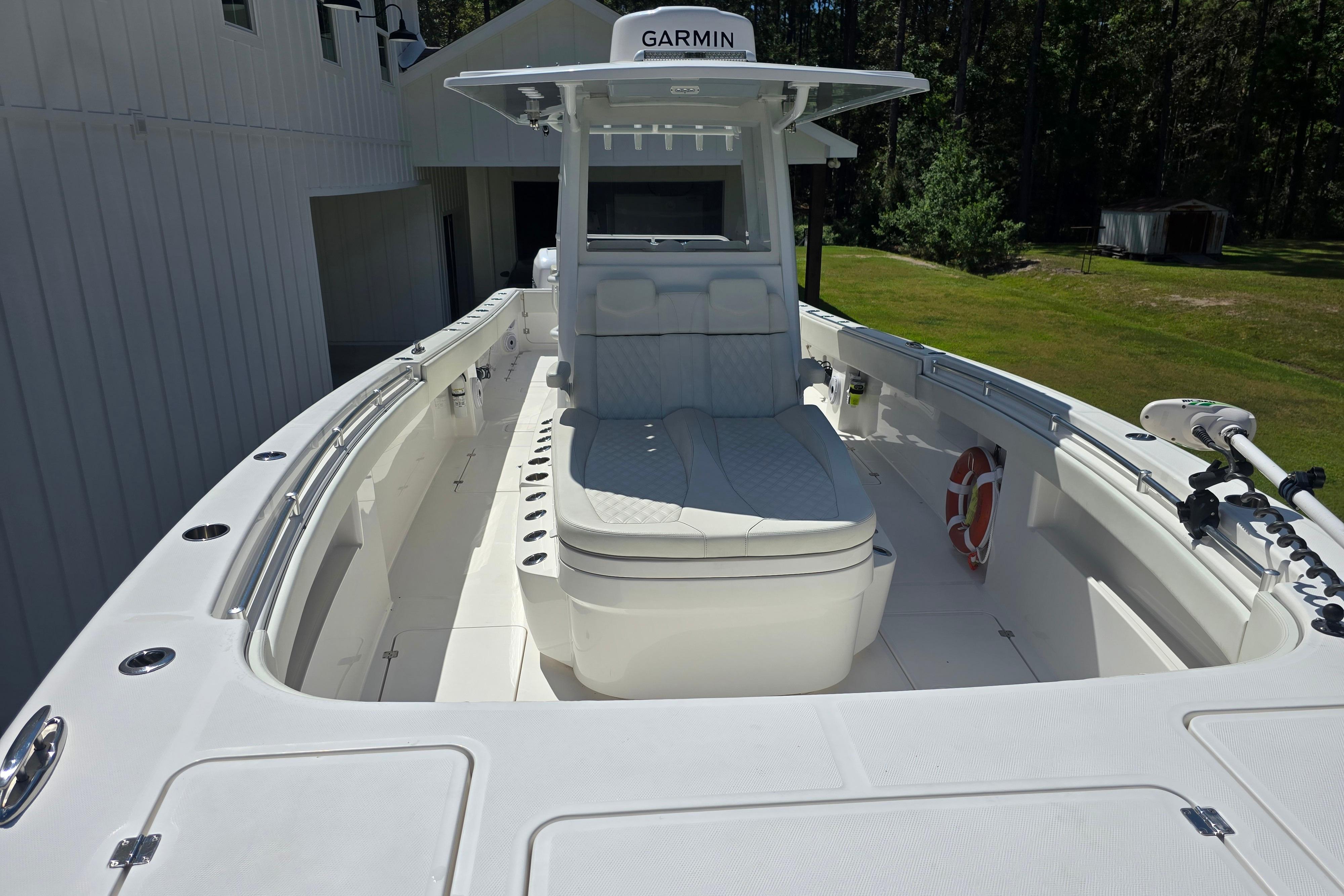 Invincible 33 Catamaran