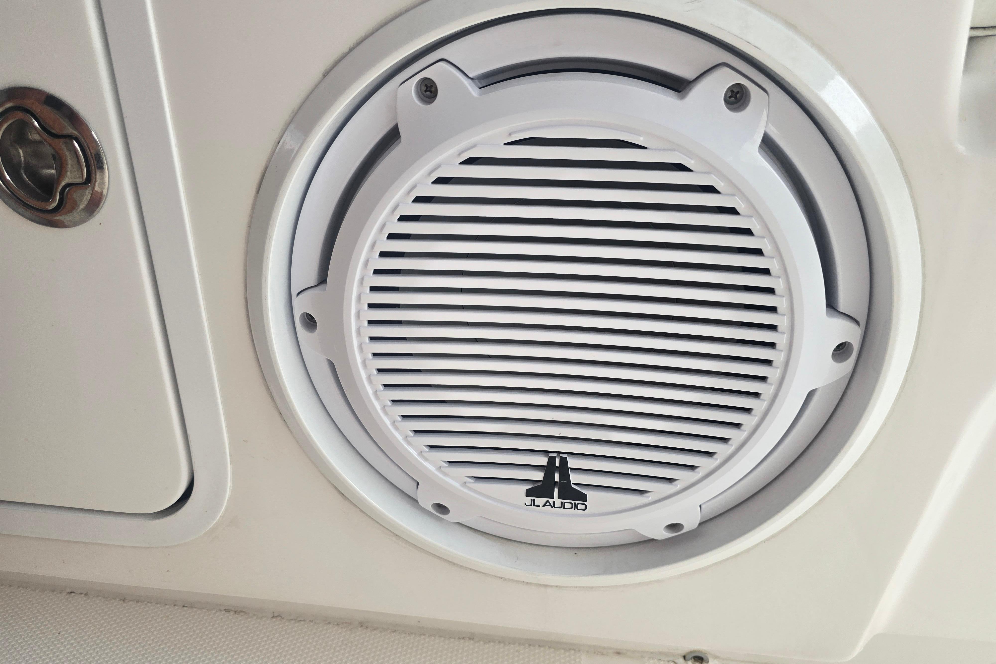 Invincible 33 Catamaran