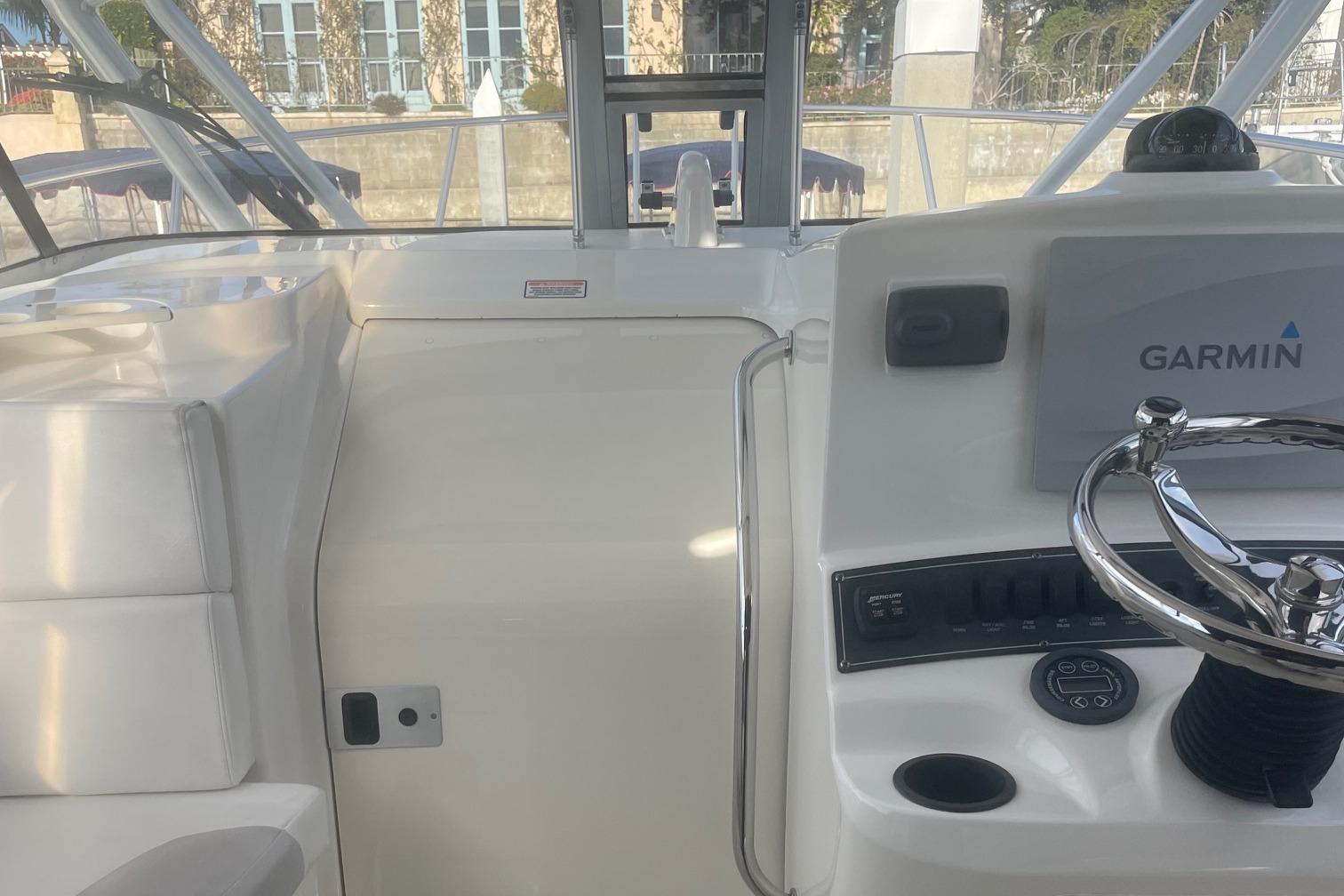 2006 Boston Whaler 285 Conquest #TBDH1989 inventory image at Sun Country Marine Group, Dana Point 2006 Boston Whaler 285 Conquest #TBDH1989 inventory image at Sun Country Marine Group, Dana Point