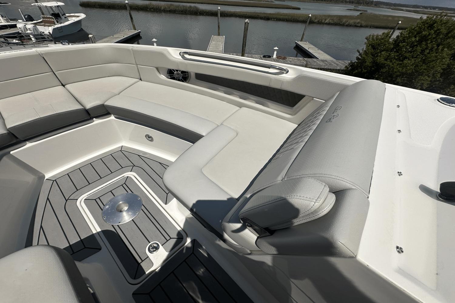 2022-sea-ray-310-slx-outboard-power-9684023-982772493-0-160620250947-10