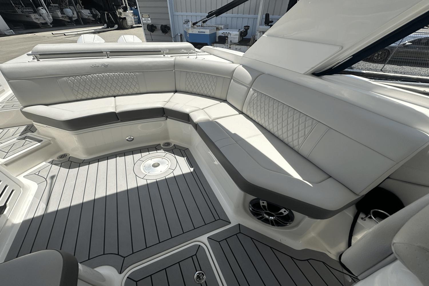 2022-sea-ray-310-slx-outboard-power-9684023-982772494-0-160620250947-4
