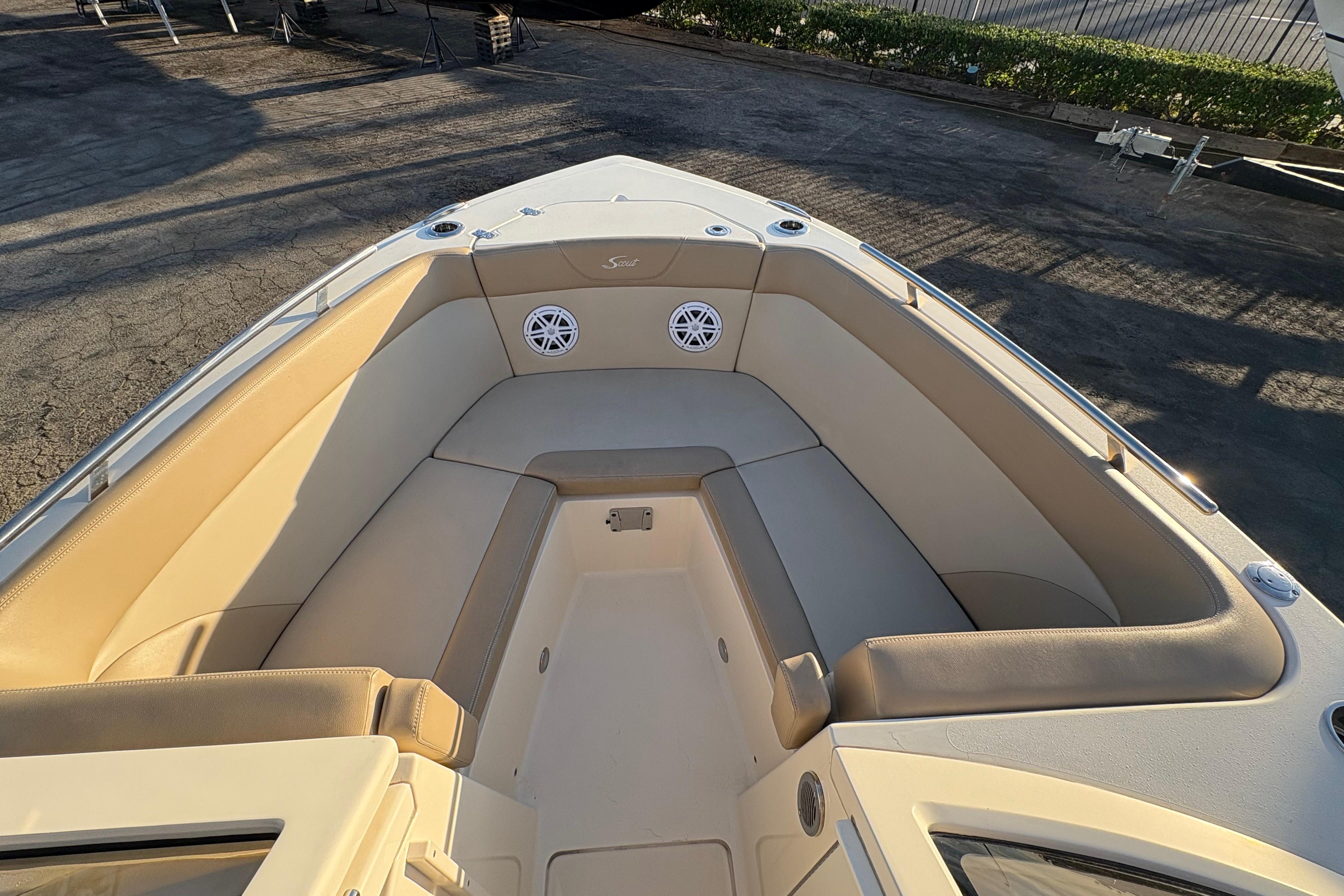 2024 Scout 240 Dorado #TBJM311 inventory image at Sun Country Marine Group, Newport Beach