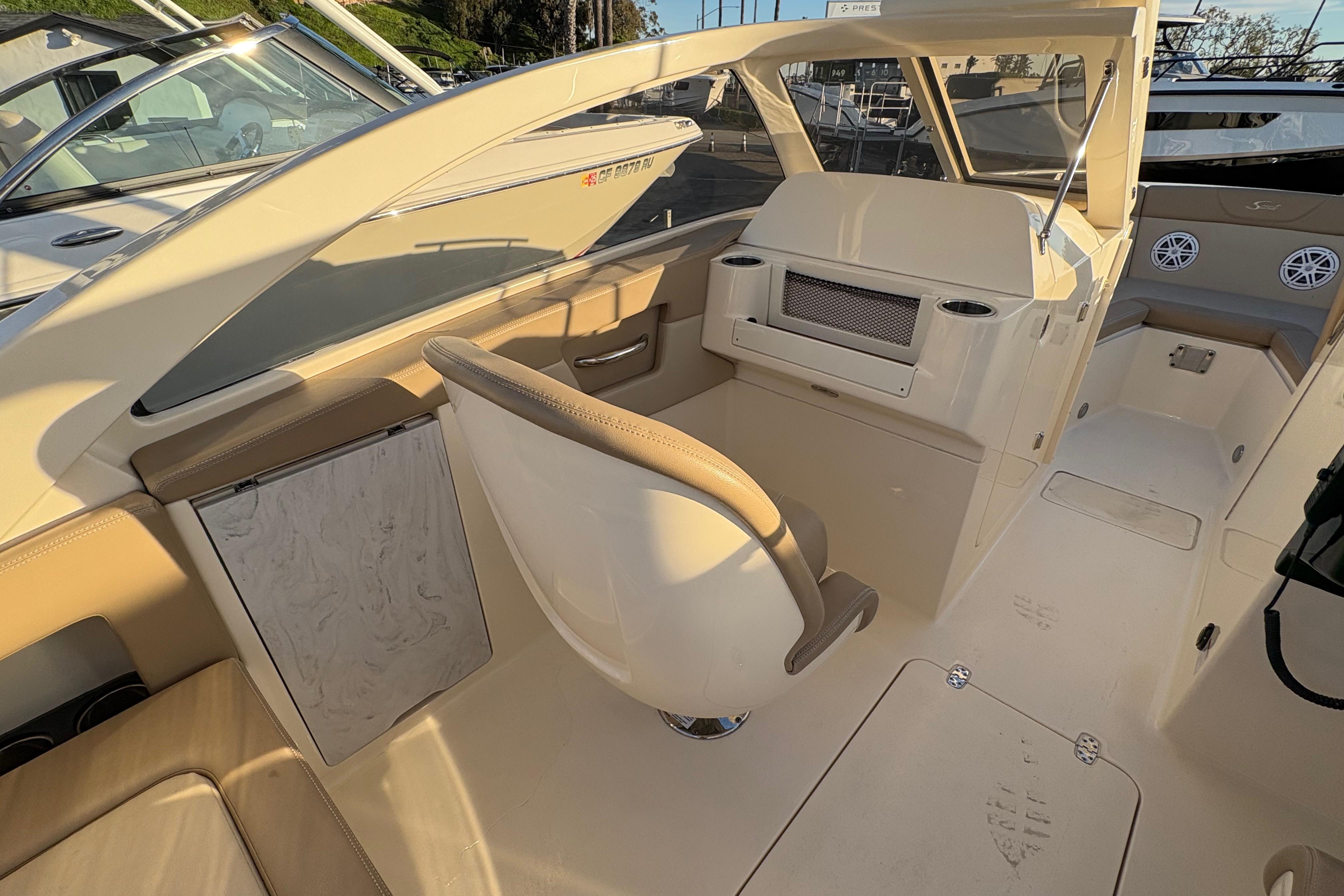 2024 Scout 240 Dorado #TBJM311 inventory image at Sun Country Marine Group, Newport Beach