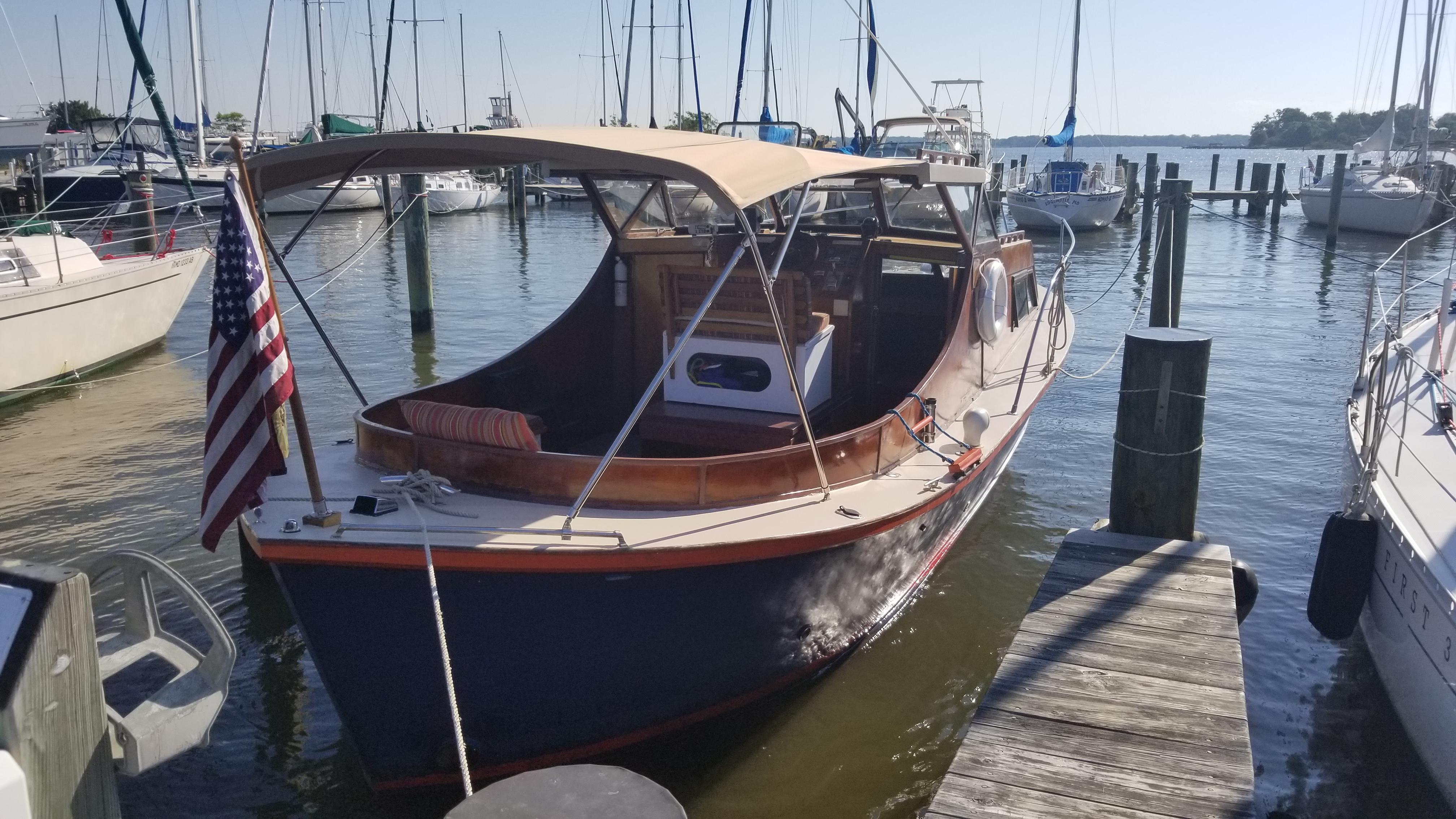 M 5586 RD Knot 10 Yacht Sales