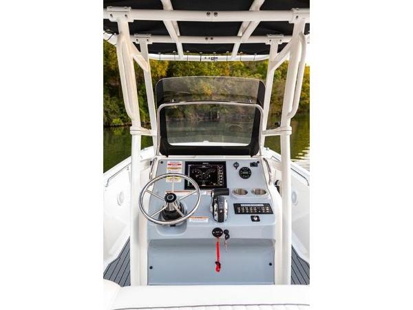 2022 Bayliner boat for sale, model of the boat is T22CX & Image # 8 of 46