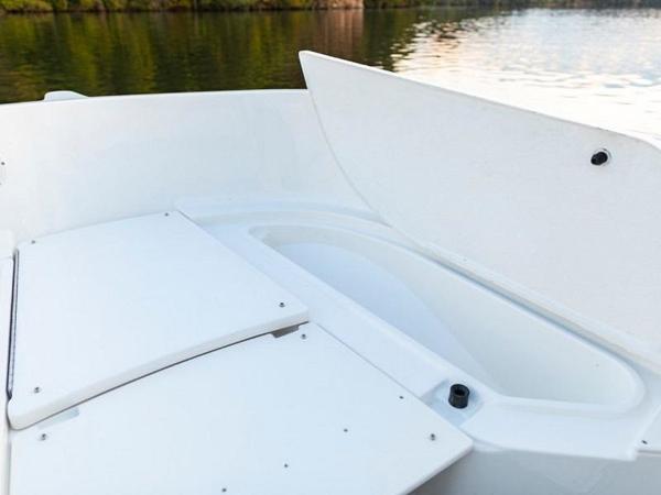 2022 Bayliner boat for sale, model of the boat is T22CX & Image # 11 of 46