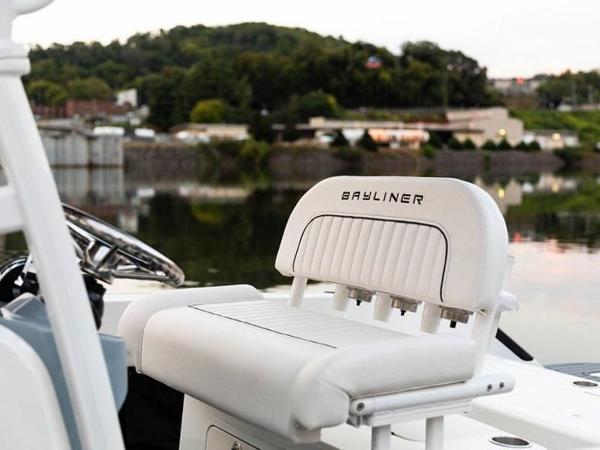 2022 Bayliner boat for sale, model of the boat is T22CX & Image # 26 of 46