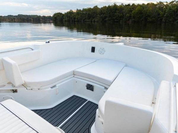 2022 Bayliner boat for sale, model of the boat is T22CX & Image # 30 of 46