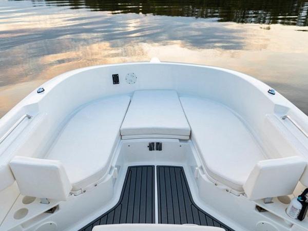 2022 Bayliner boat for sale, model of the boat is T22CX & Image # 41 of 46