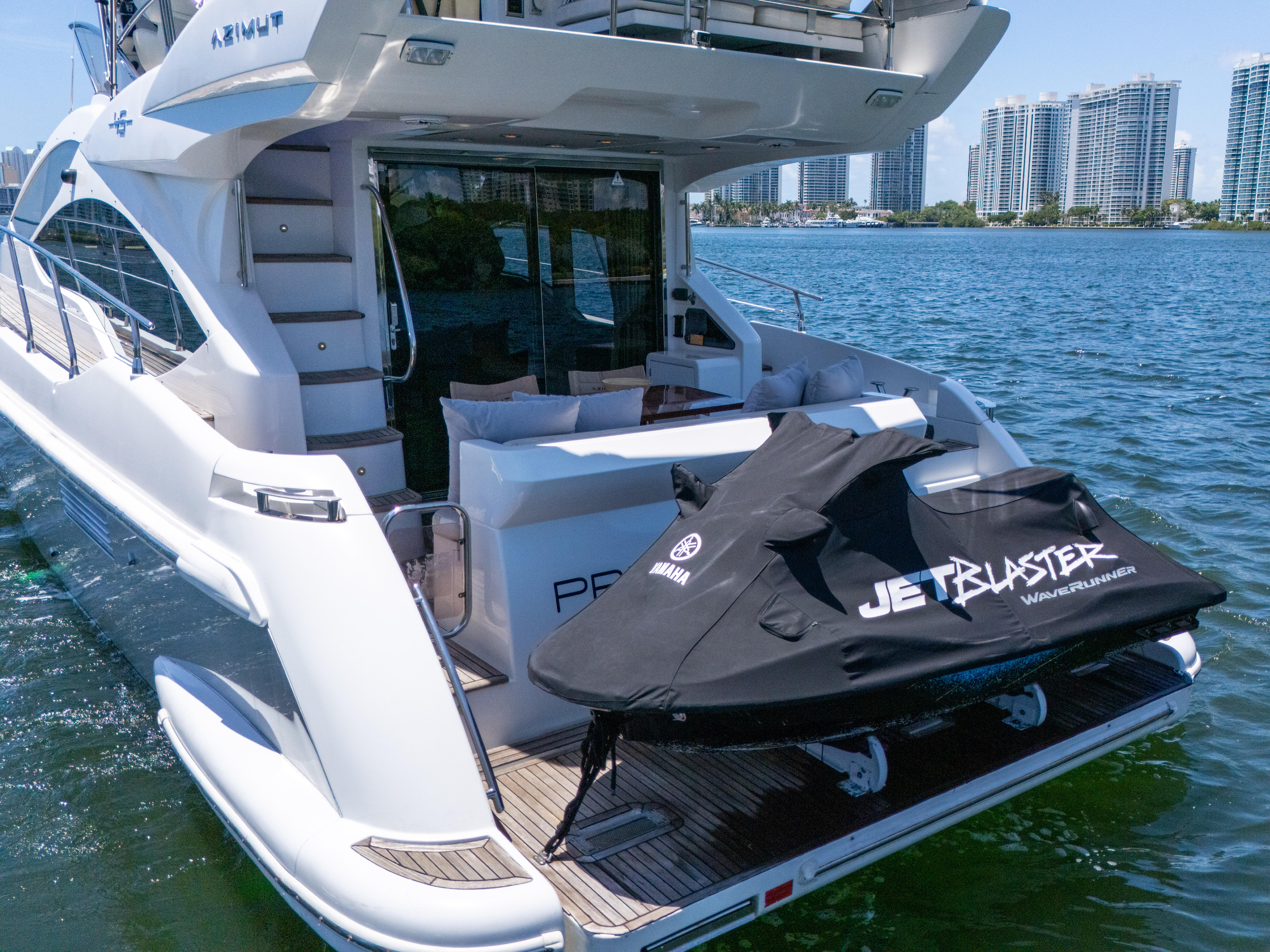 2013-azimut-45-flybridge-power-9814028-982907631-0-170620250935-4