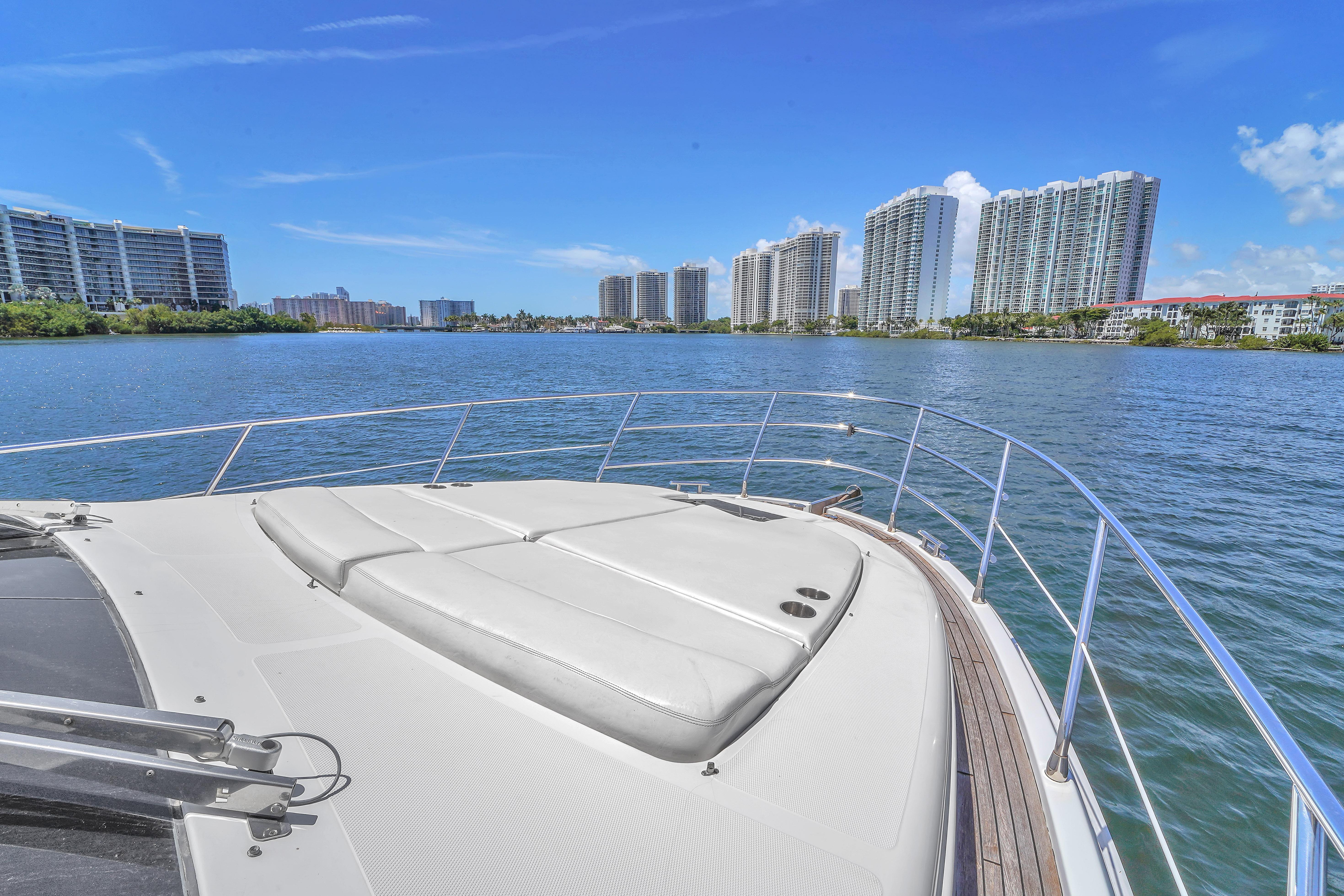 2013-azimut-45-flybridge-power-9814028-982907755-0-170620251004-34