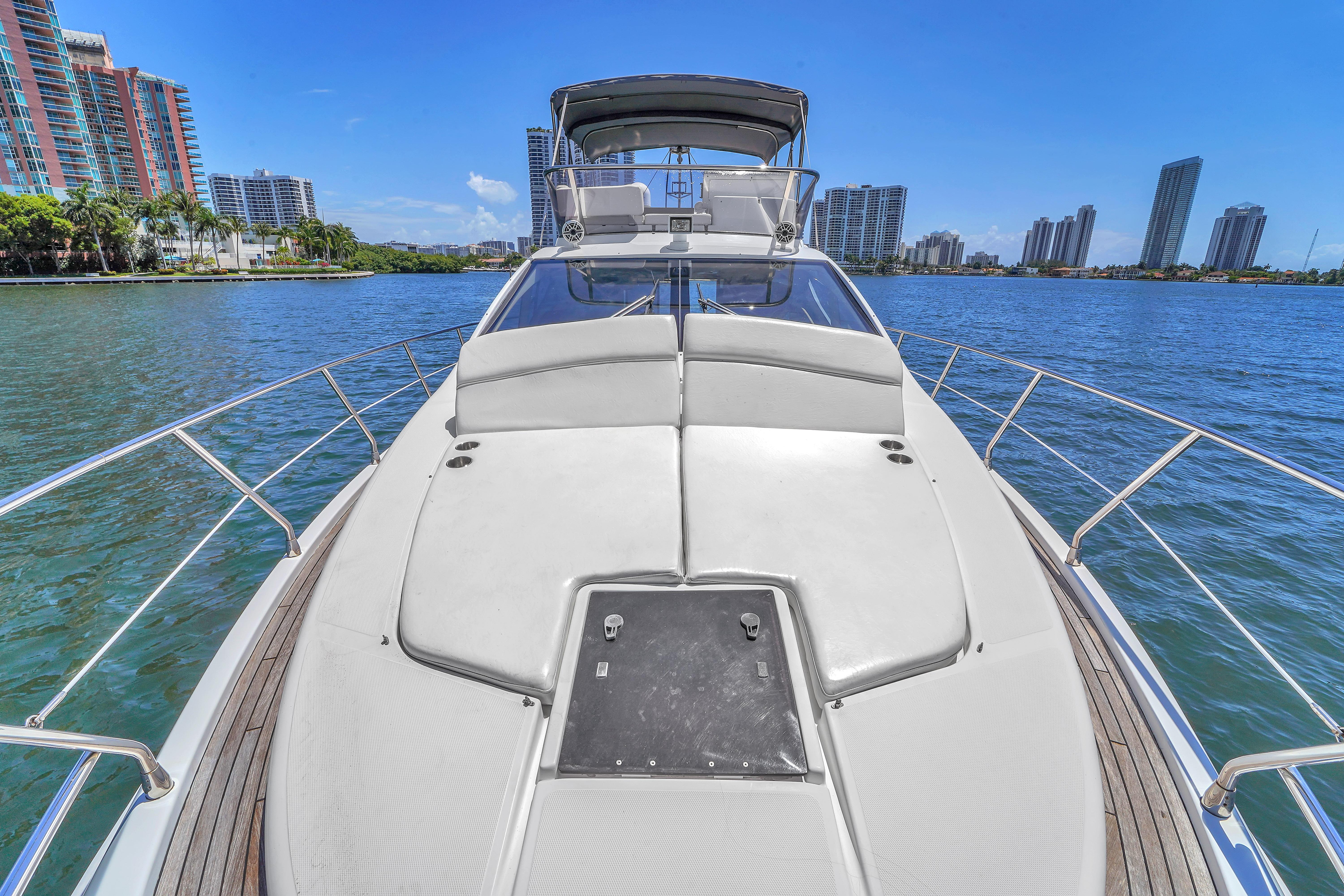 2013-azimut-45-flybridge-power-9814028-982907759-0-170620251004-33