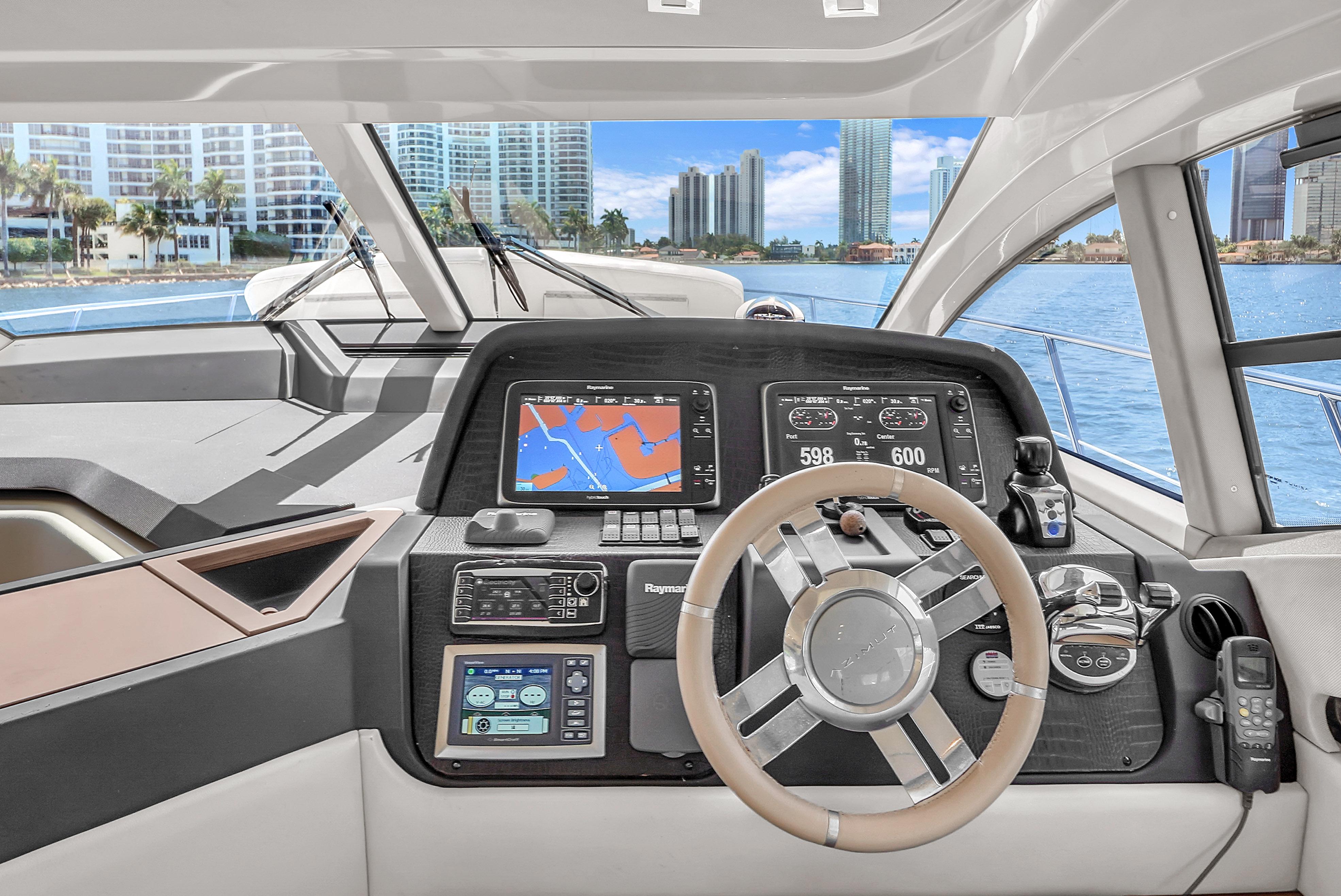 2013-azimut-45-flybridge-power-9814028-982907764-0-170620251007-55