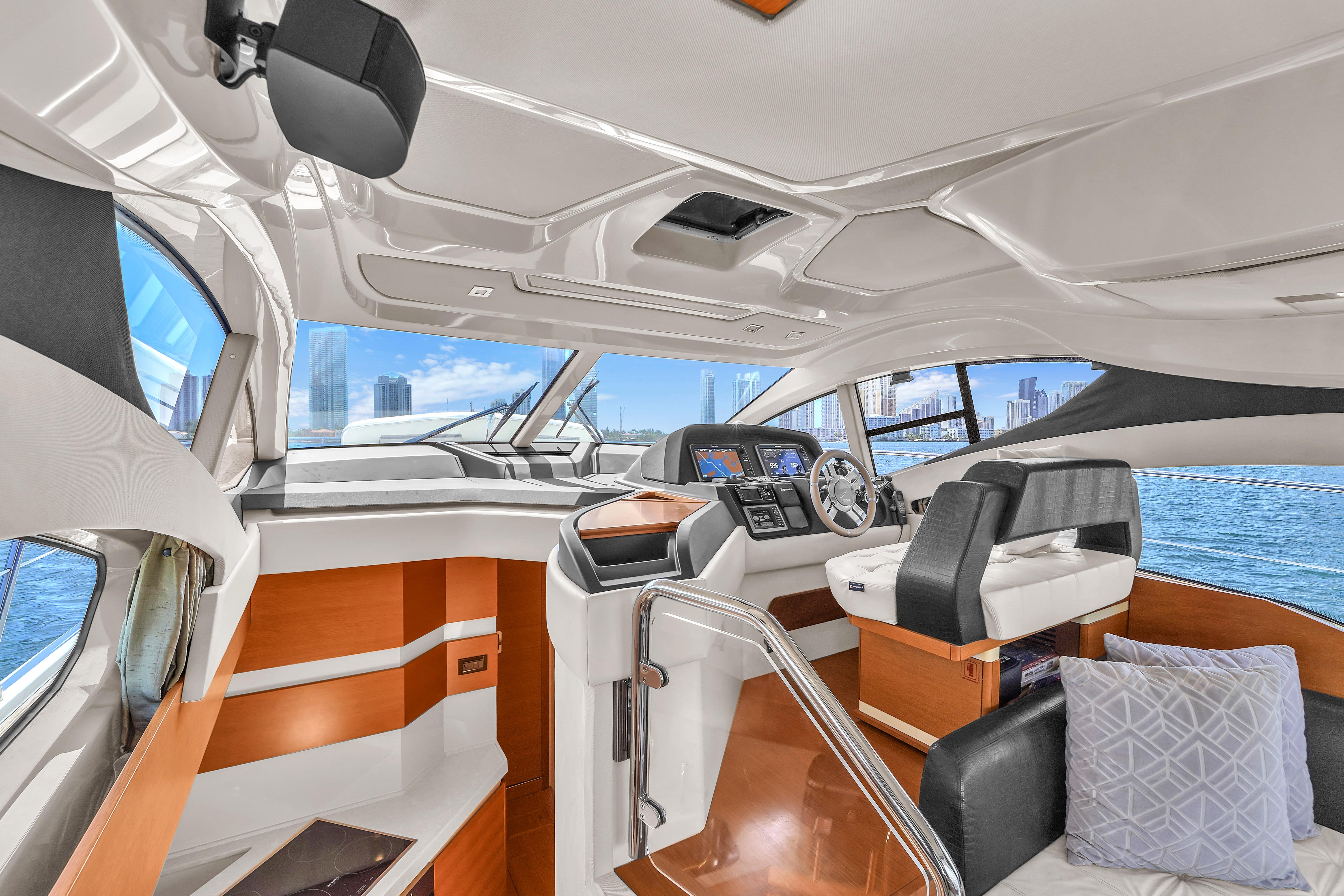2013-azimut-45-flybridge-power-9814028-982907778-0-170620251006-51