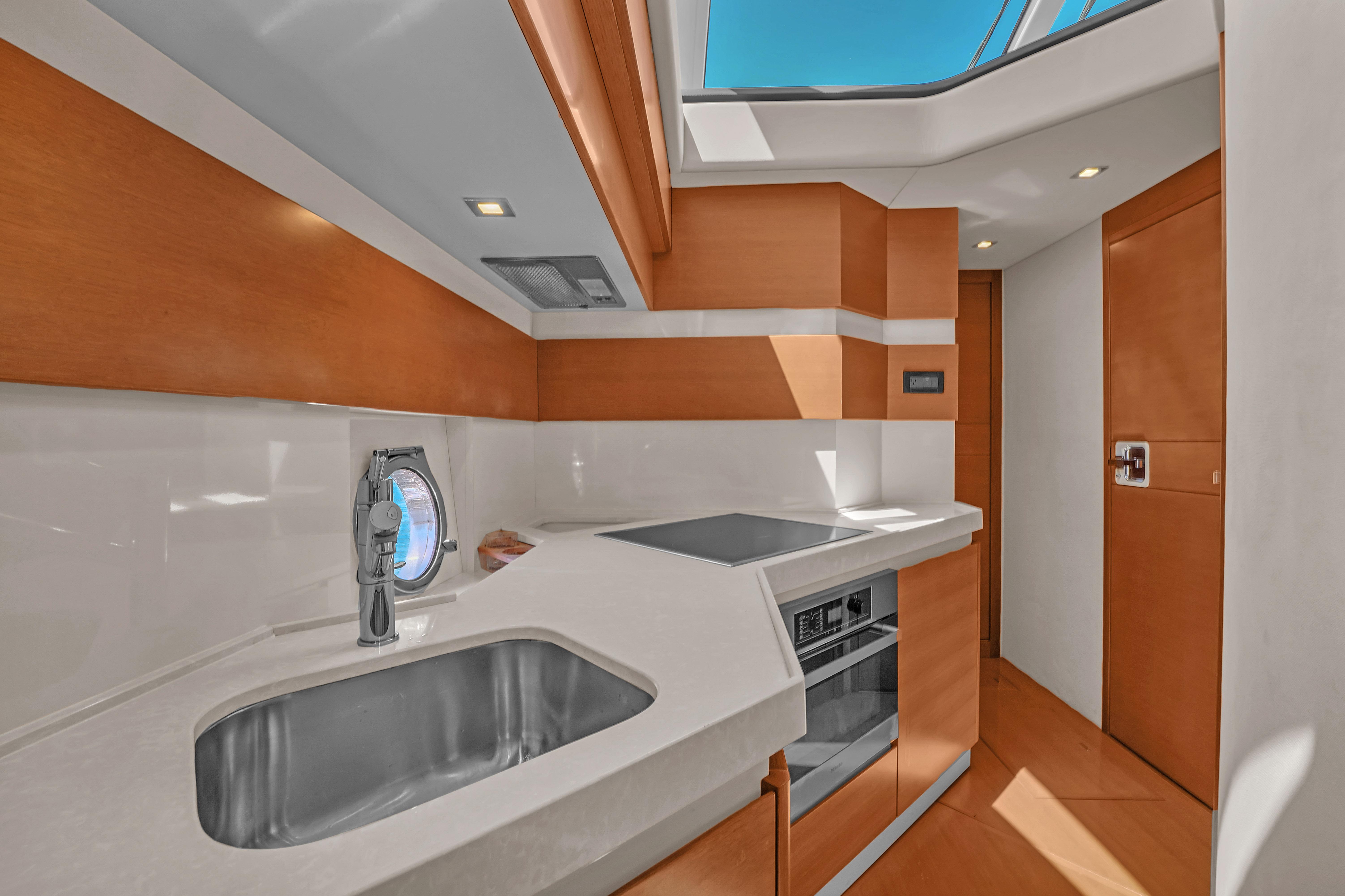2013-azimut-45-flybridge-power-9814028-982907785-0-170620251007-61