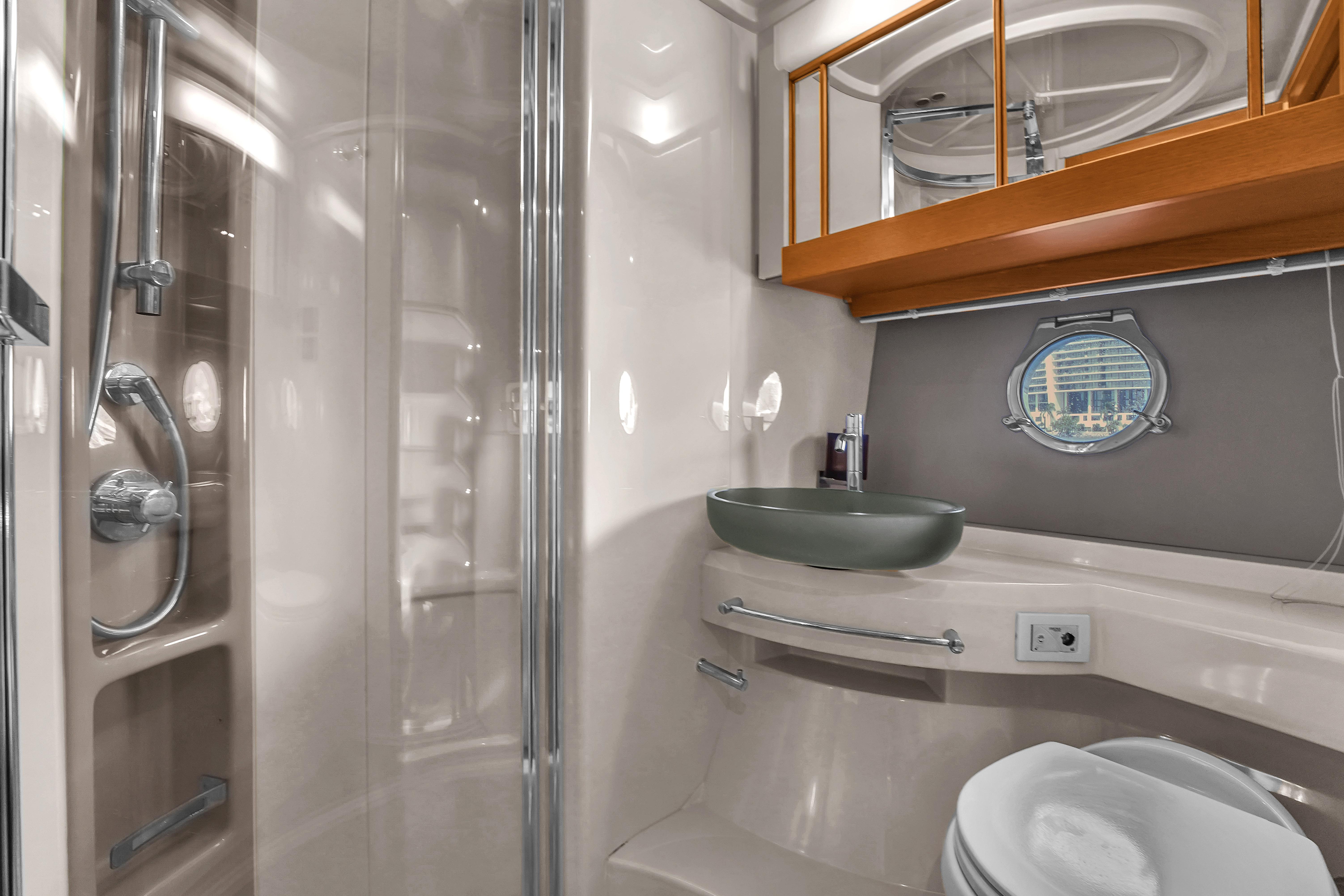 2013-azimut-45-flybridge-power-9814028-982907822-0-170620251009-75