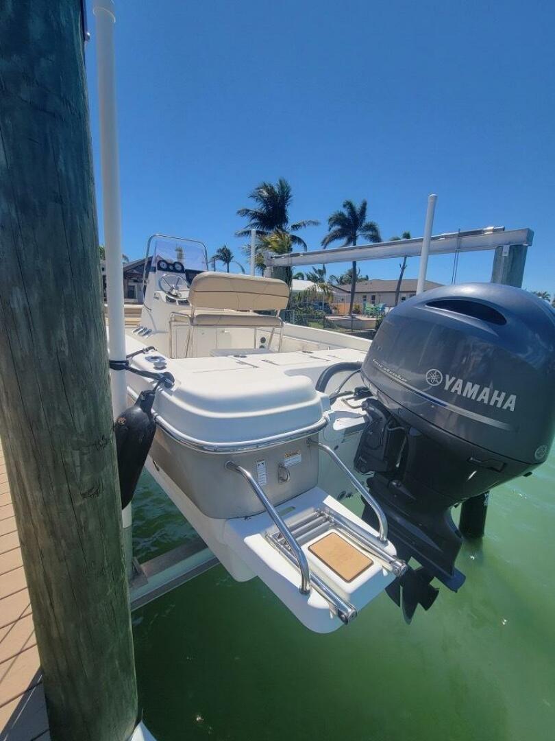 2020 Nauticstar 211 Hybrid-3