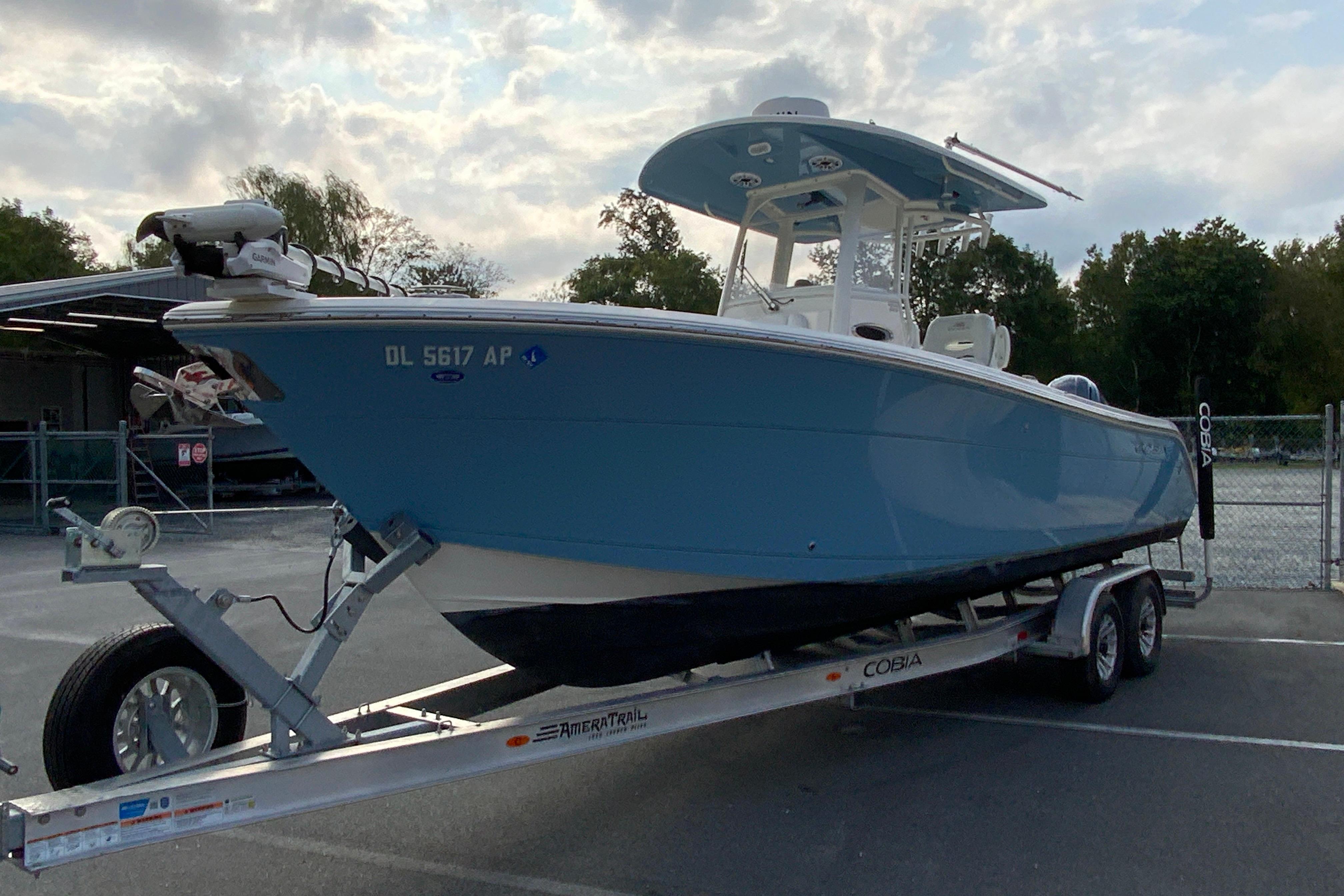 2023 Cobia 262 Center Console-8