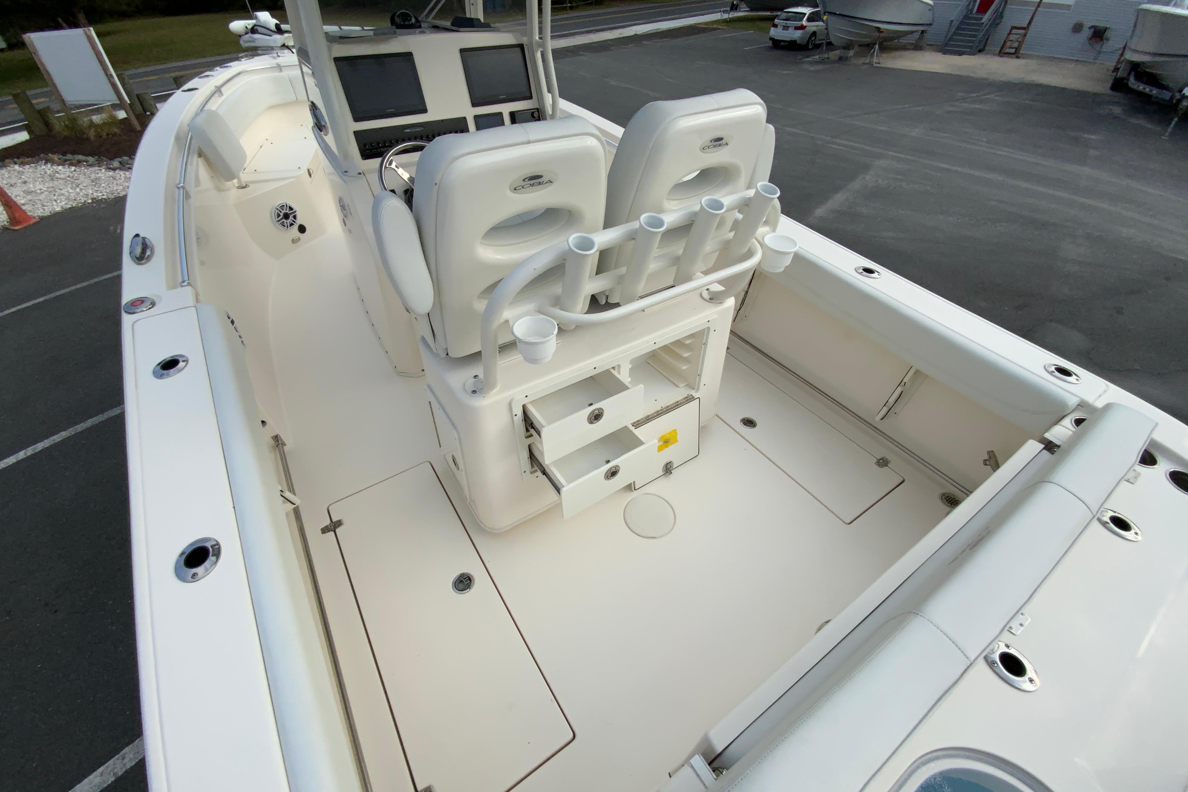 2023 Cobia 262 Center Console-19