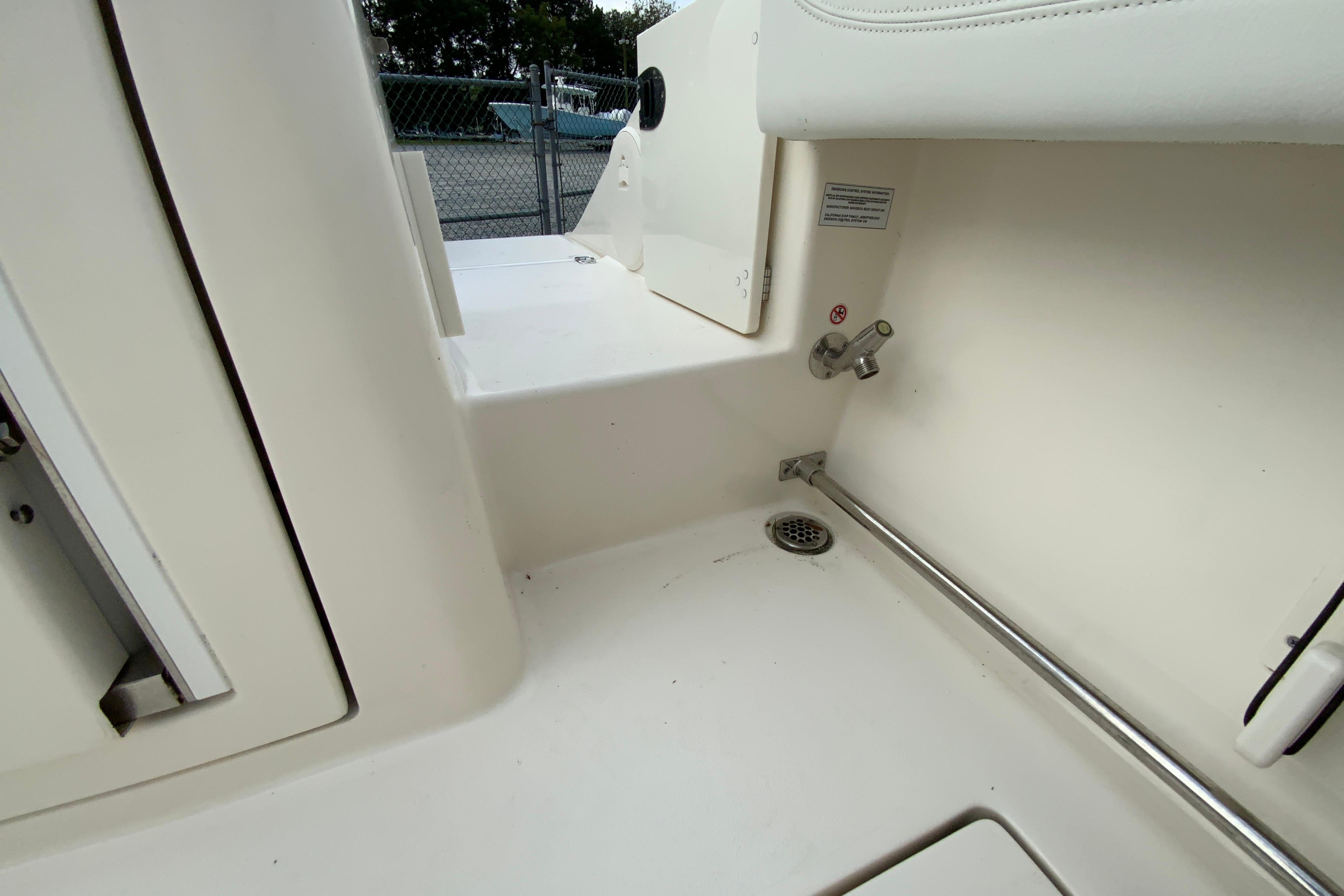2023 Cobia 262 Center Console-22