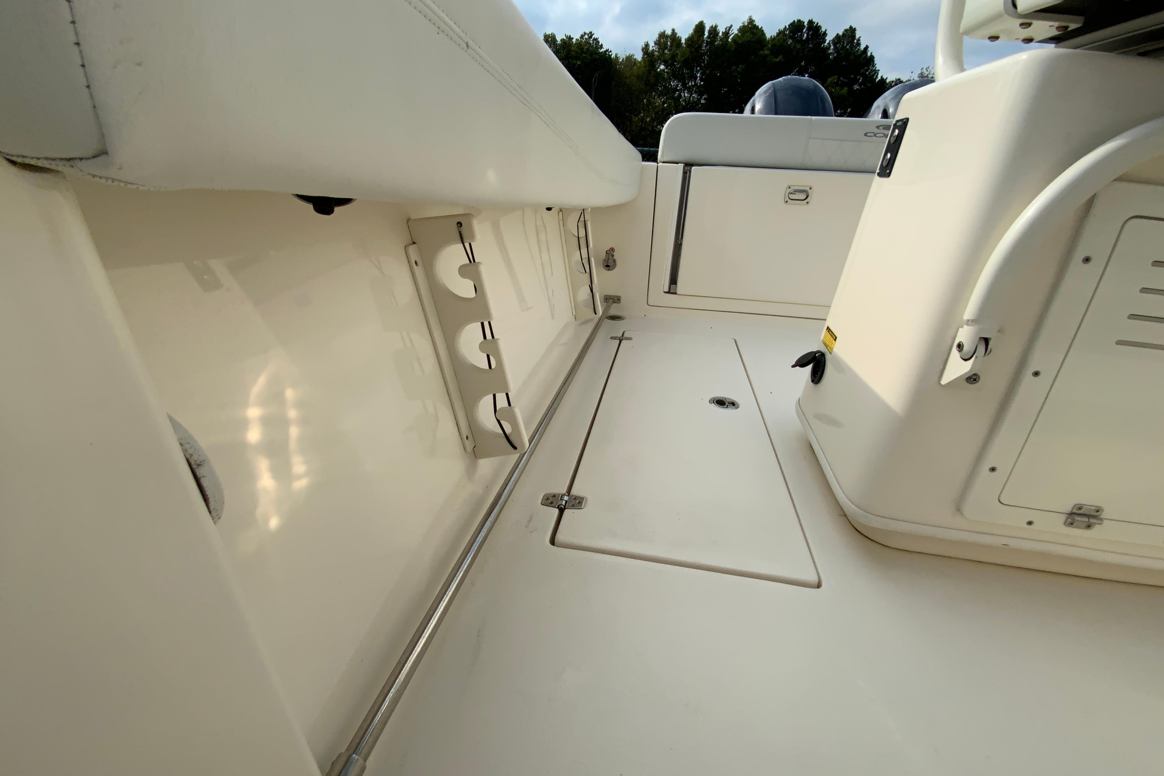 2023 Cobia 262 Center Console-26