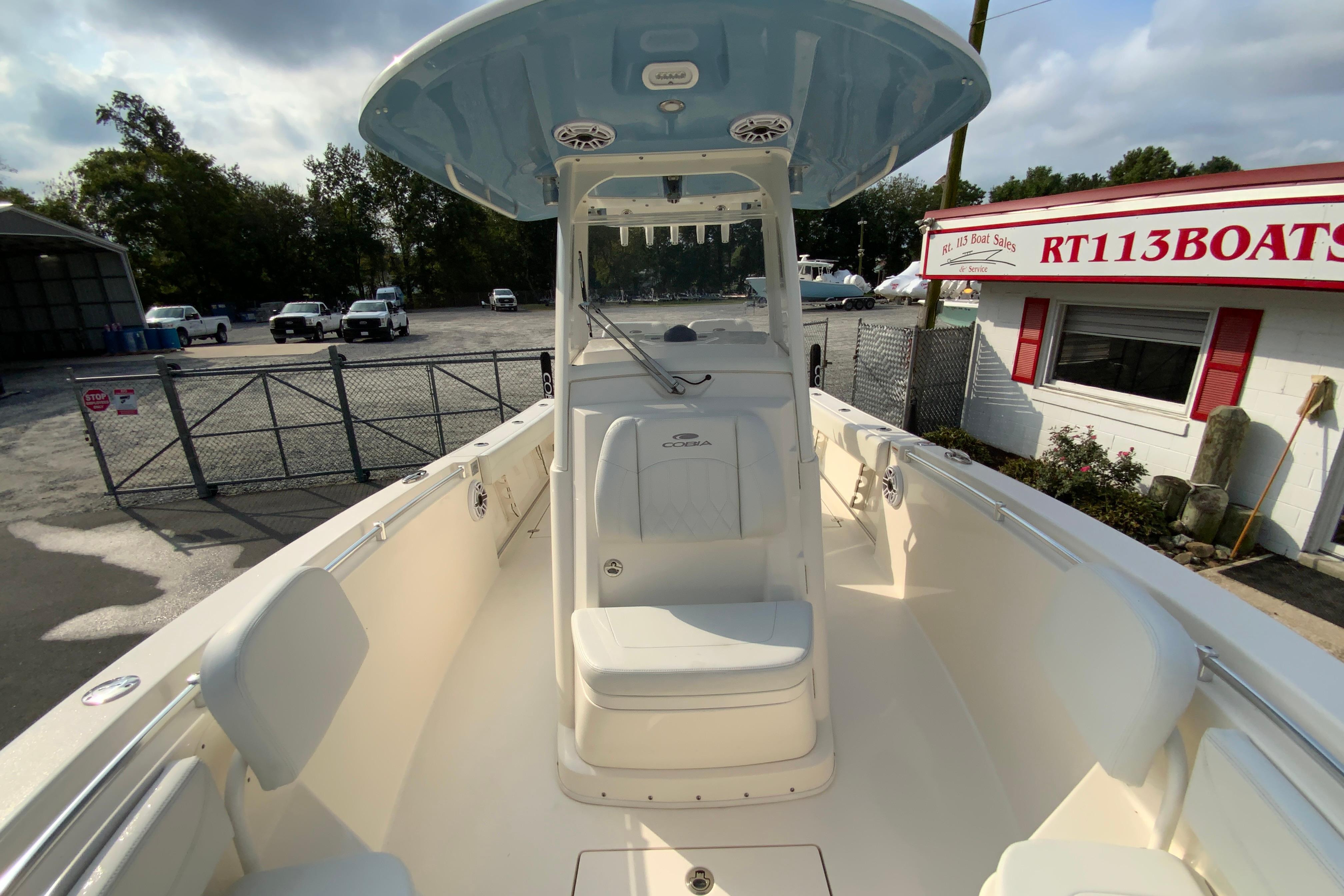 2023 Cobia 262 Center Console-49