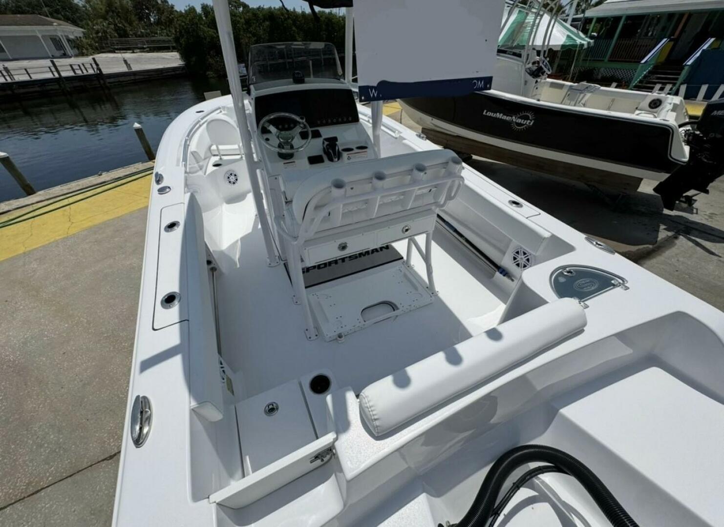 2023 Sportsman 212 open-5