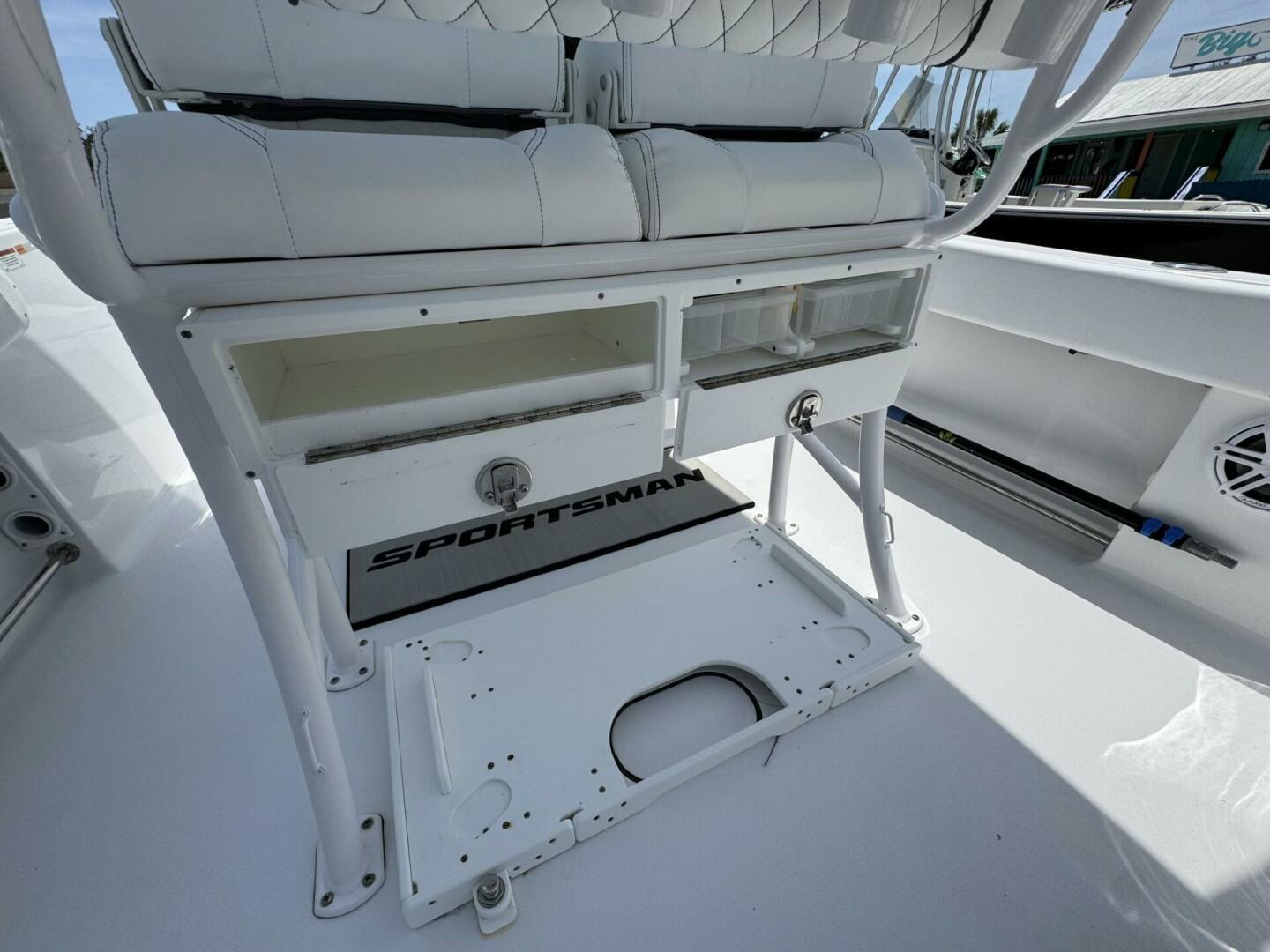 2023 Sportsman 212 open-12