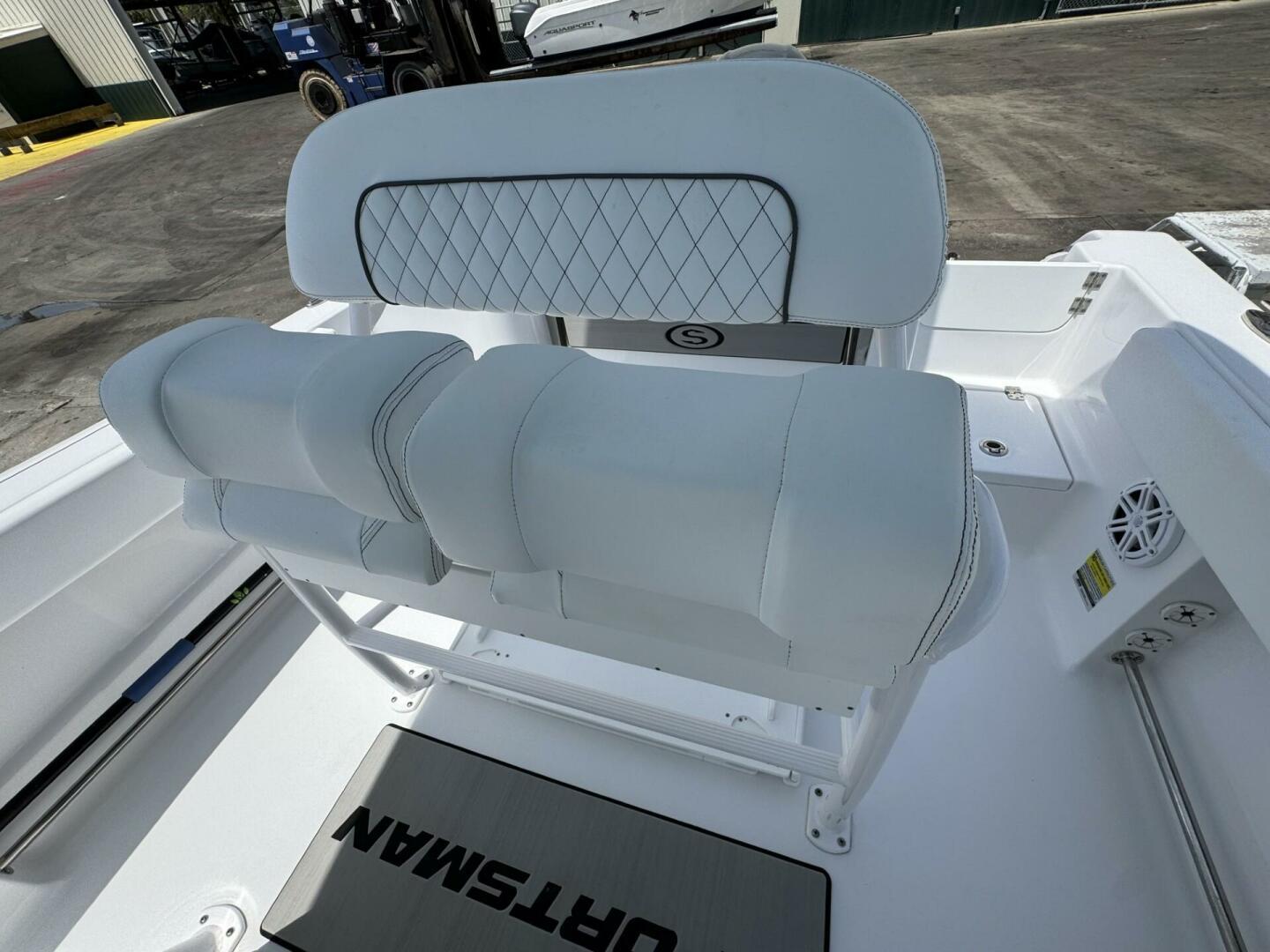 2023 Sportsman 212 open-13