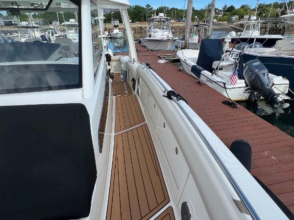 43' Boston Whaler, Listing Number 100891851, - Photo No. 19